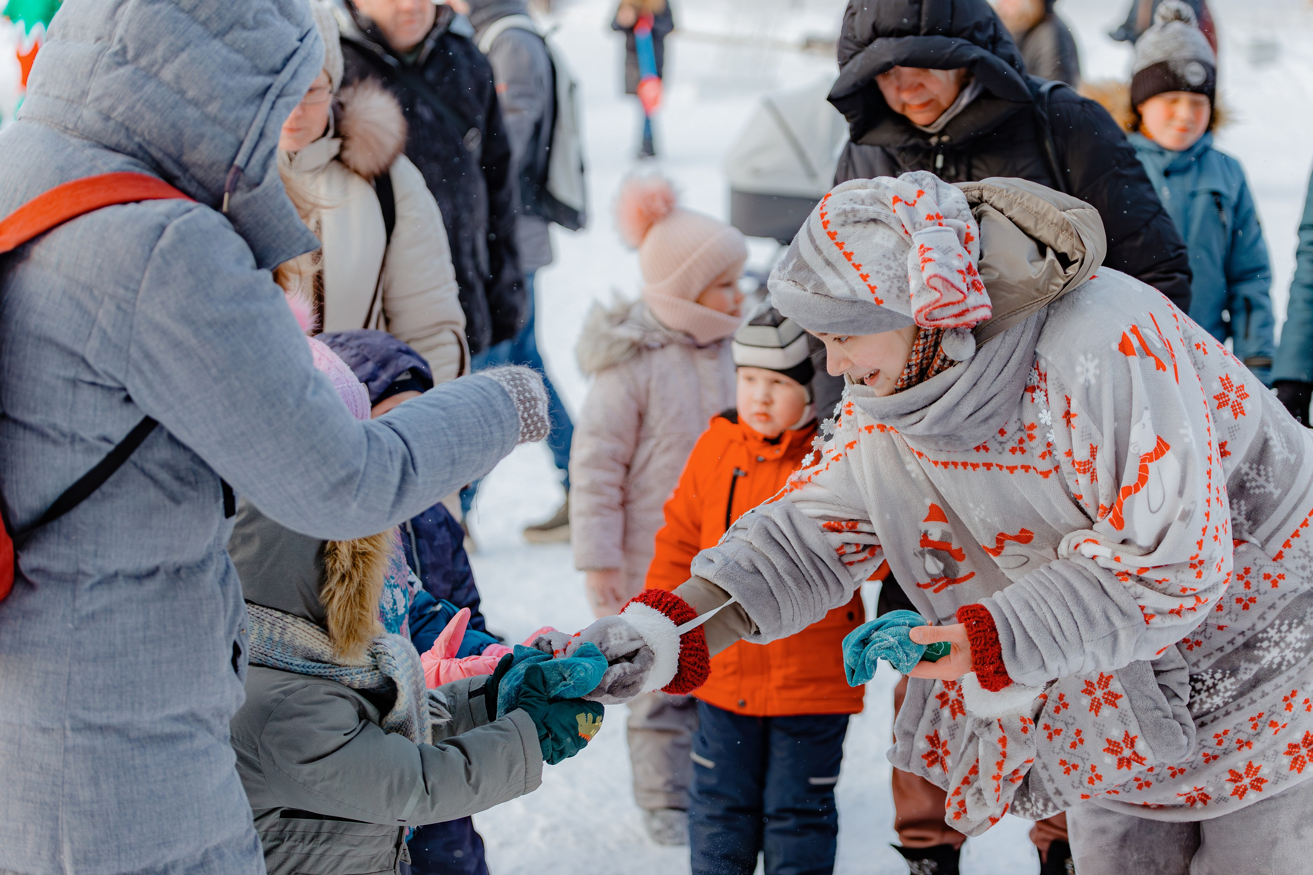 Ёлка от банка «Хлынов». Свадебный и репортажный фотограф Киров | Вадим Карпук