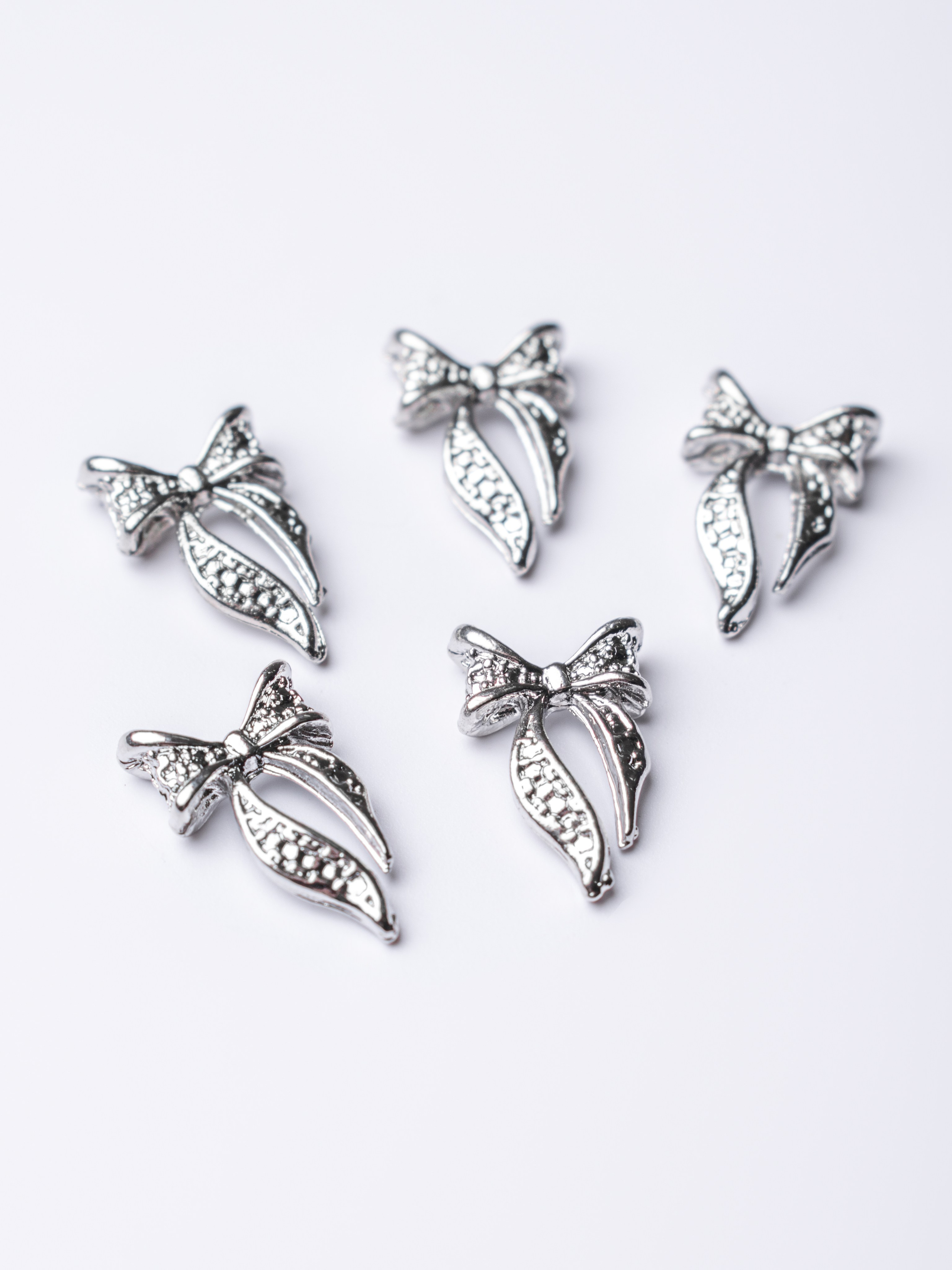 Съёмка на белый фон (с фоном). Предметный фотограф Воронеж