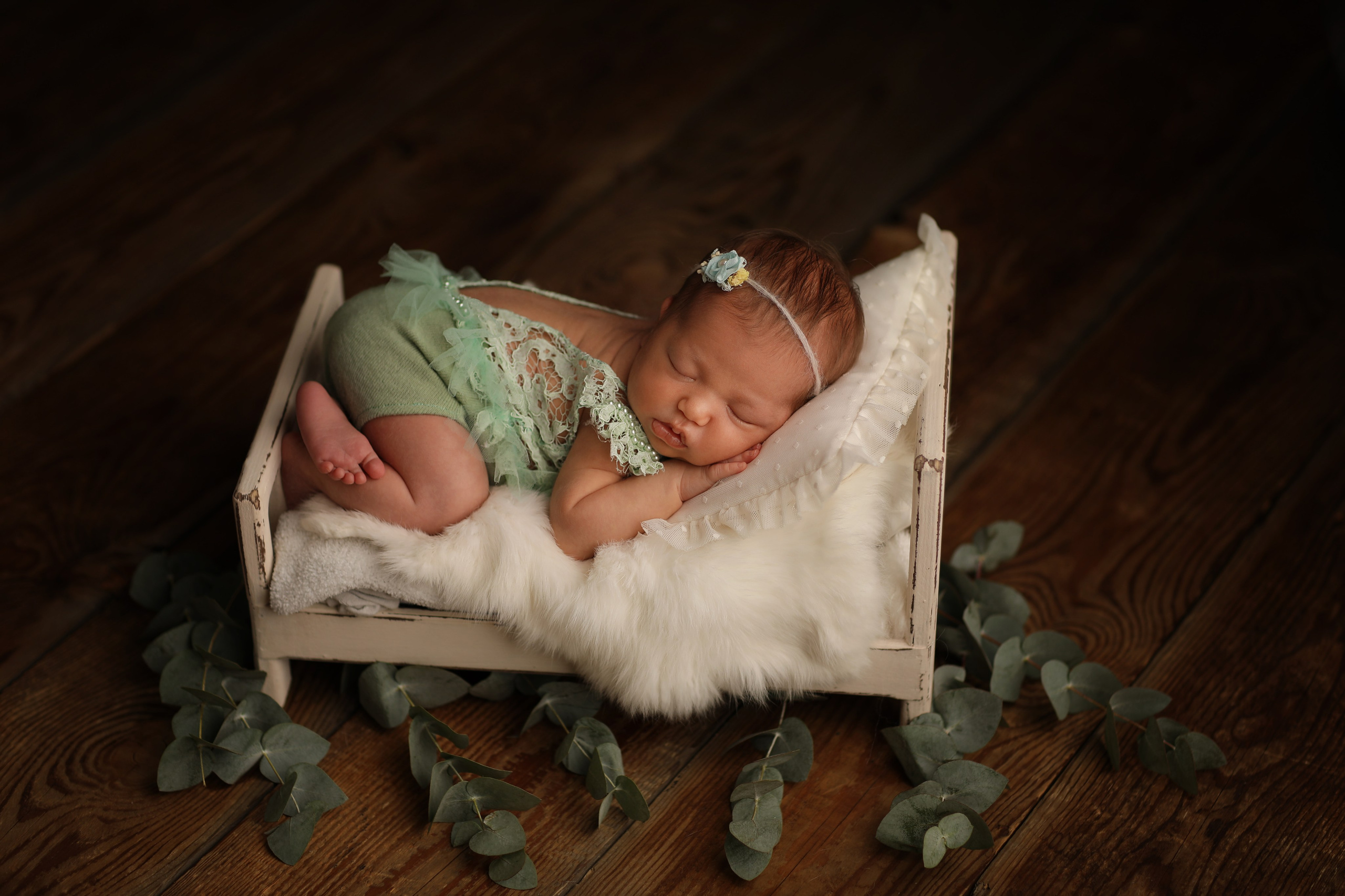 PH @anna_molodykh_newborn.almaty. Retoucher Aleksmokh