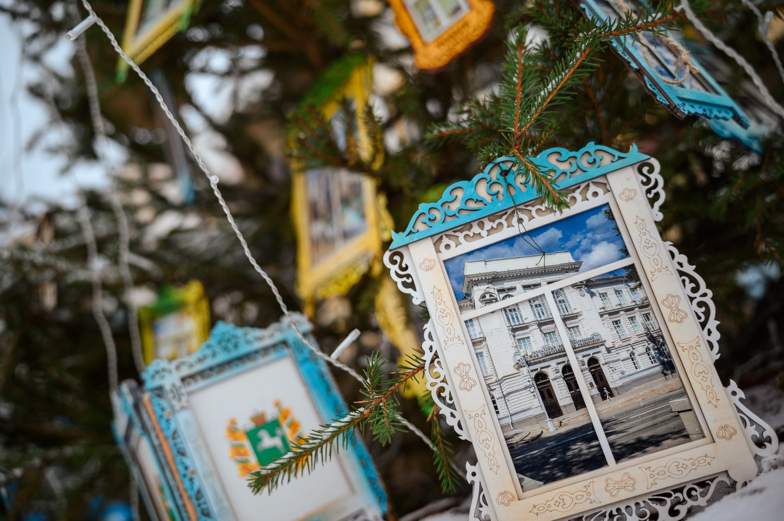 Новогодние волонтеры | Открытие Новогодней столицы Кирова 2025. Репортажный фотограф в Кирове Александр Лутошкин