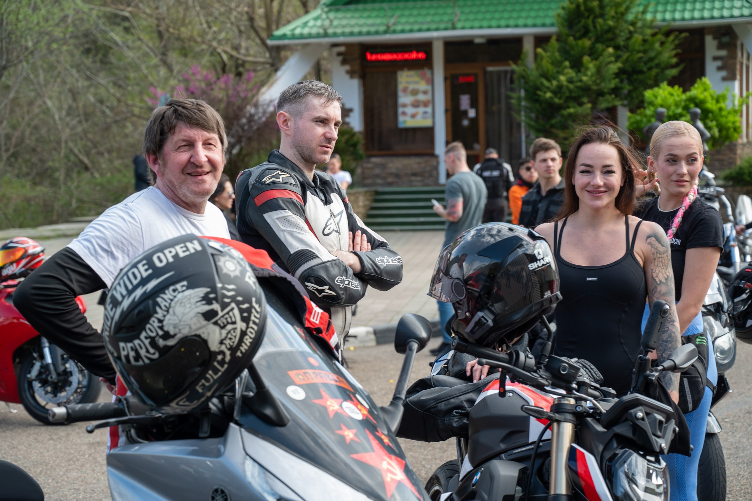 Bad girls sochi 29.03.2025. Фотографирую счастливых людей в Сочи