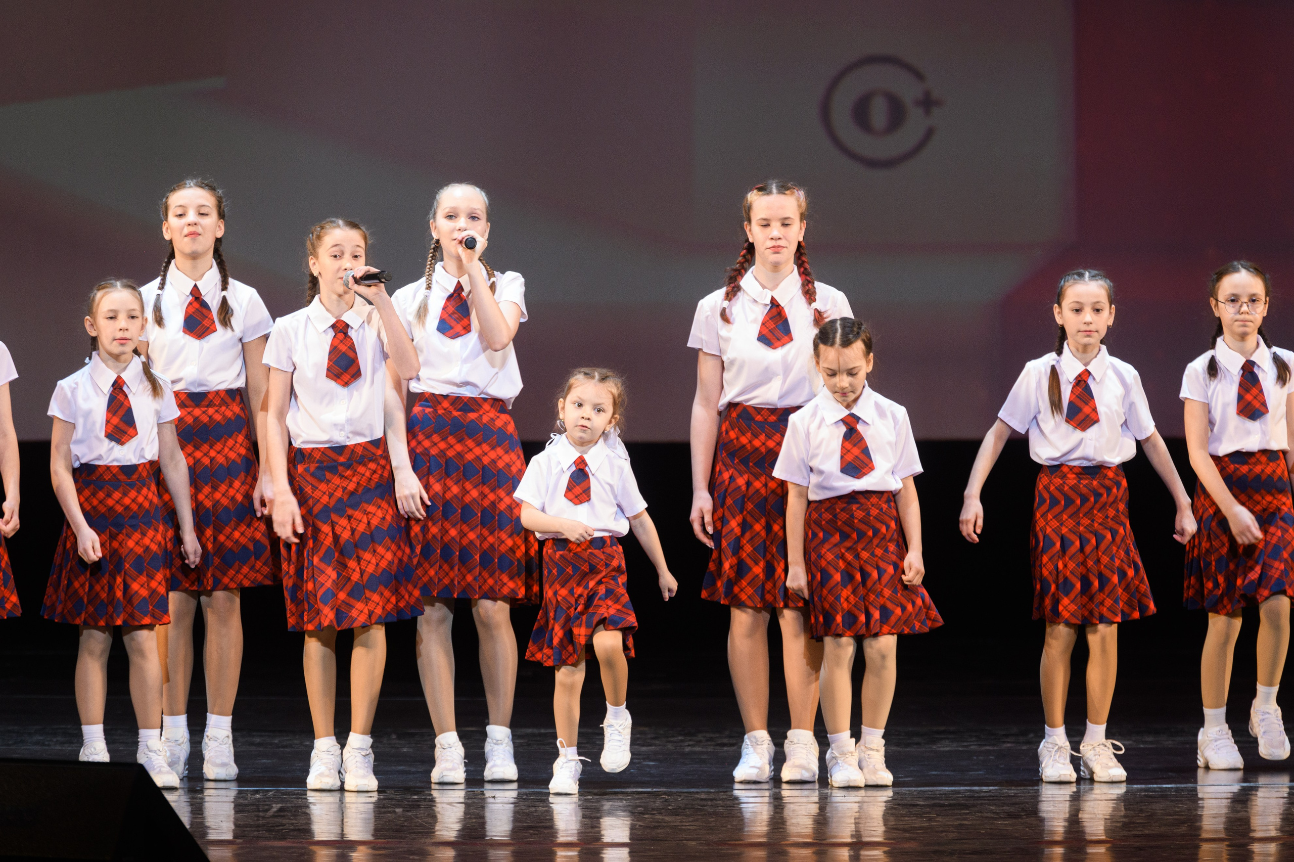 23 апреля, часть 1, БКЗ Октябрьский, г. Санкт-Петербург. Золотое яблочко