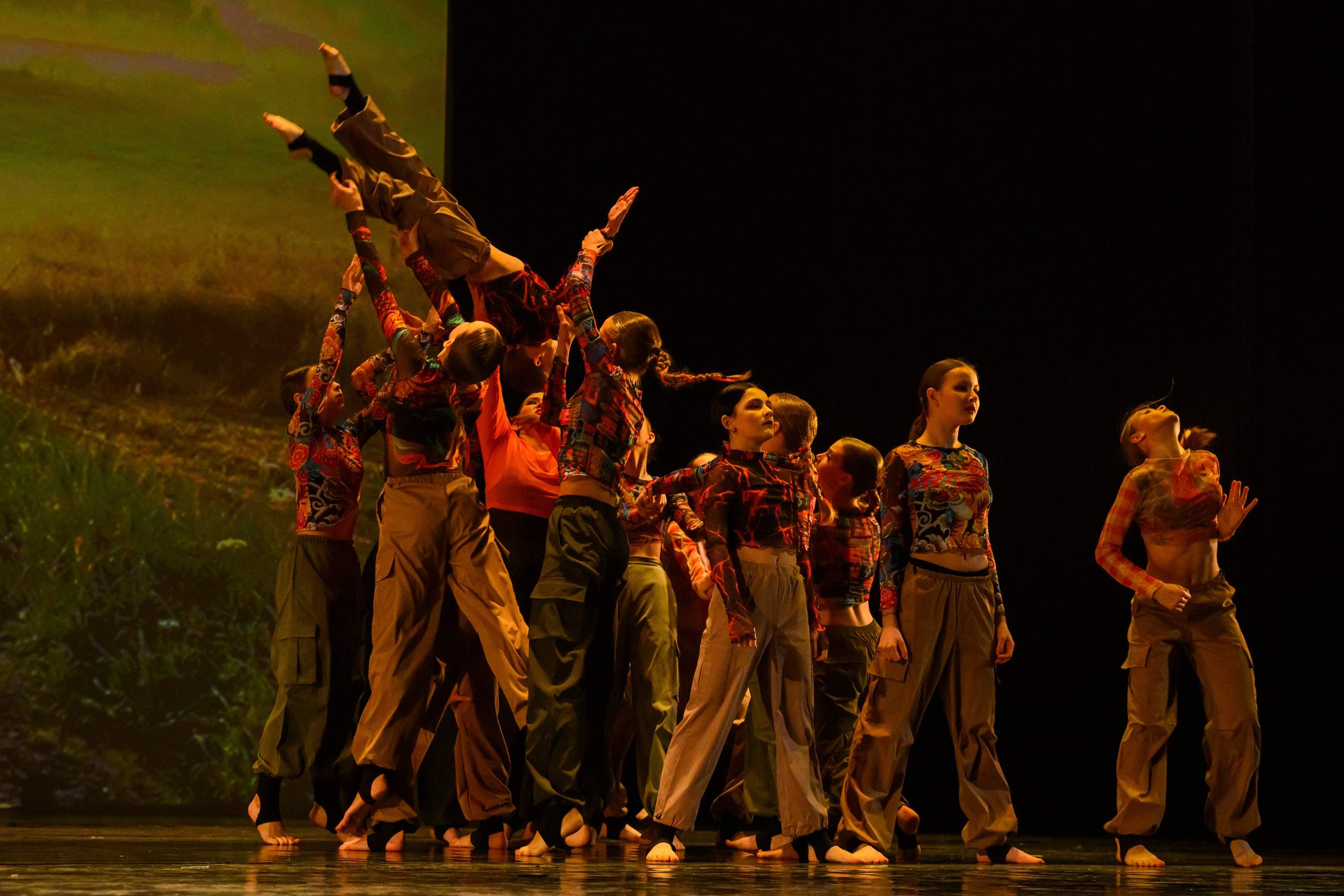 23 апреля, часть 1, БКЗ Октябрьский, г. Санкт-Петербург. Золотое яблочко