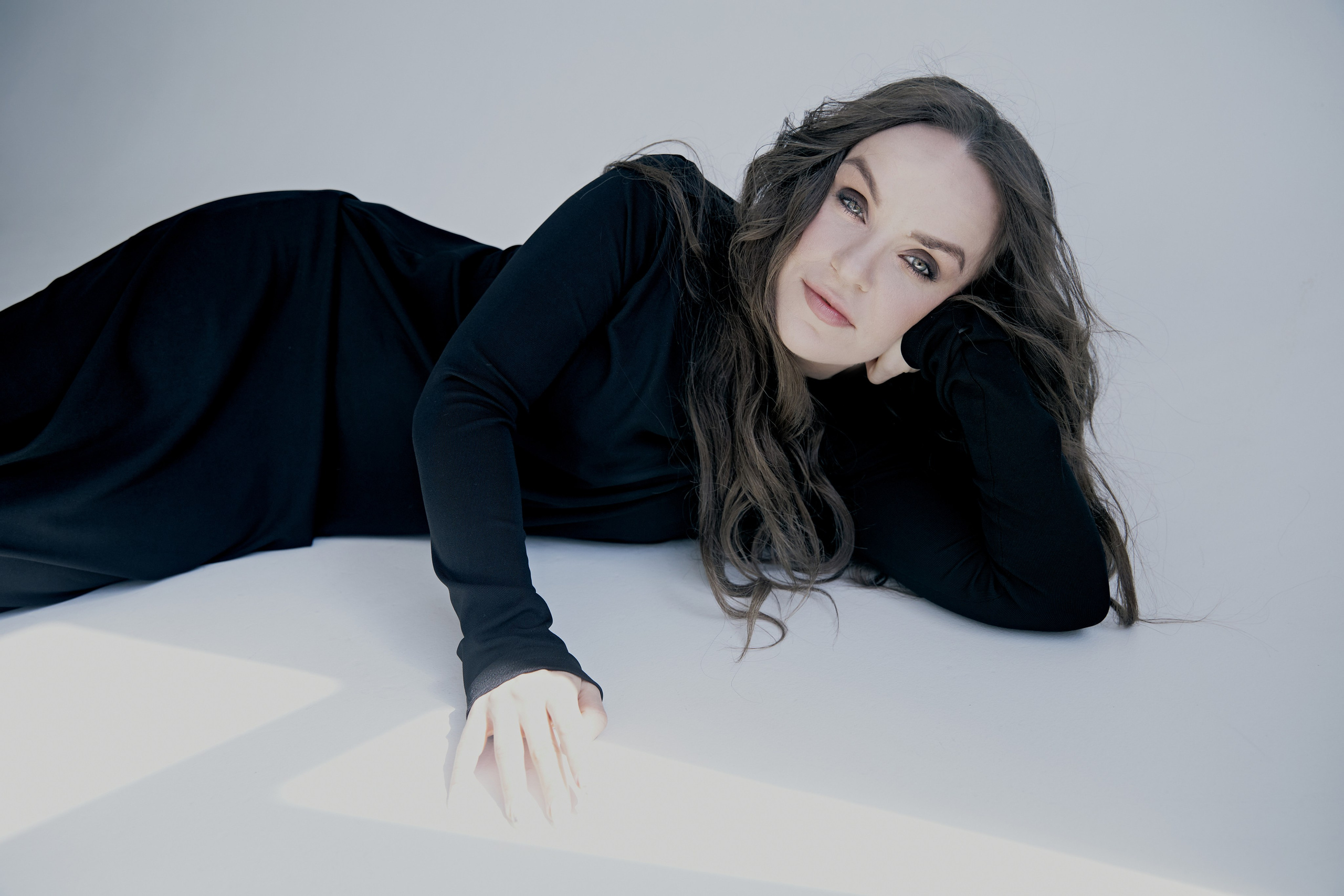 NADYA. Yulia Otroschenko