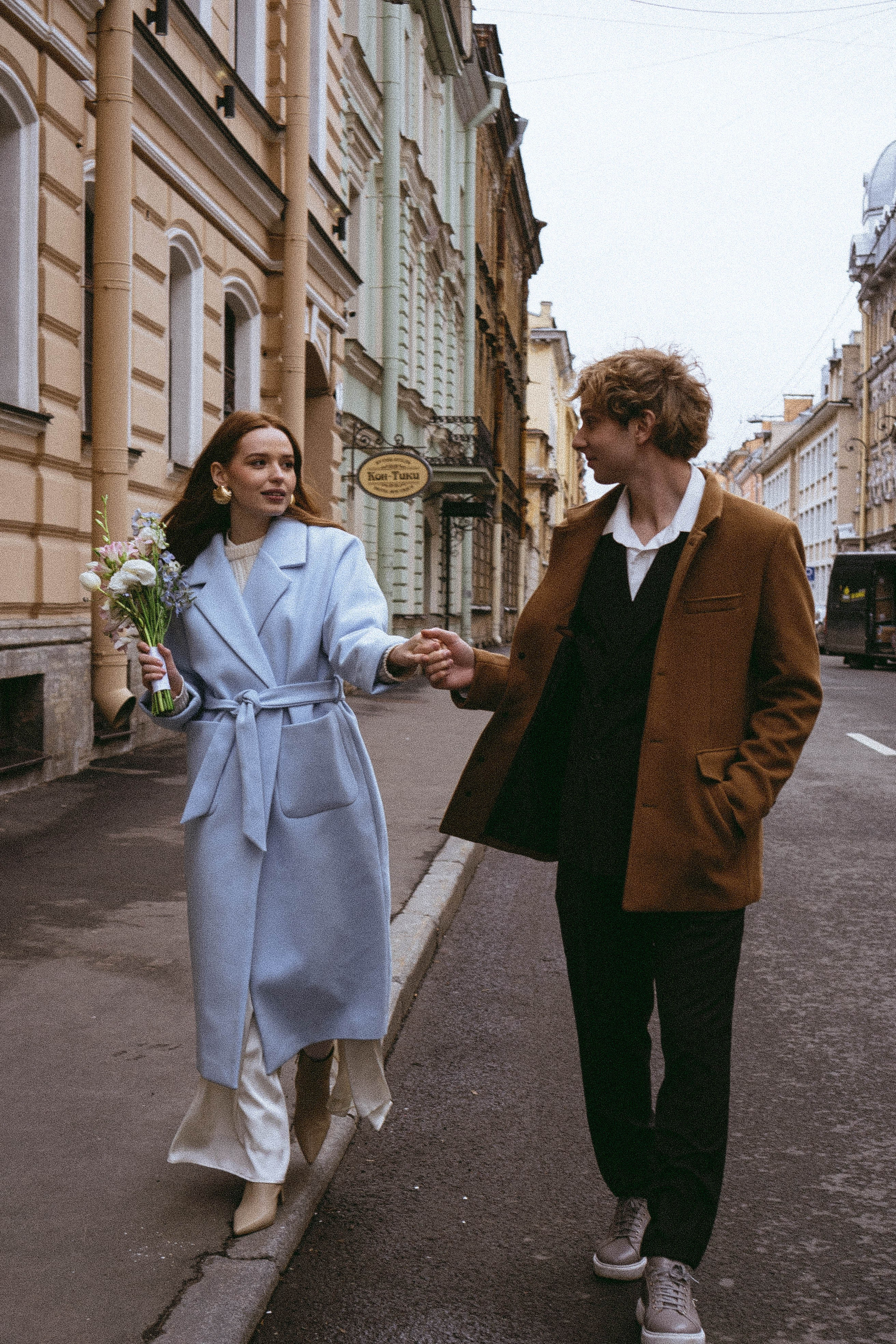 СВАДЕБНАЯ СЬЕМКА В ОТЕЛЕ. СБОРЫ ЖЕНИХА И НЕВЕСТЫ И ТАКЖЕ ТОР И ПОДГОТОВКА К ПРОГУЛКЕ И ПРОГУЛКА ПО ПЕТРОГРАДКЕ. Профессиональный фотограф, Санкт-Петербург — Виктория Богомолова