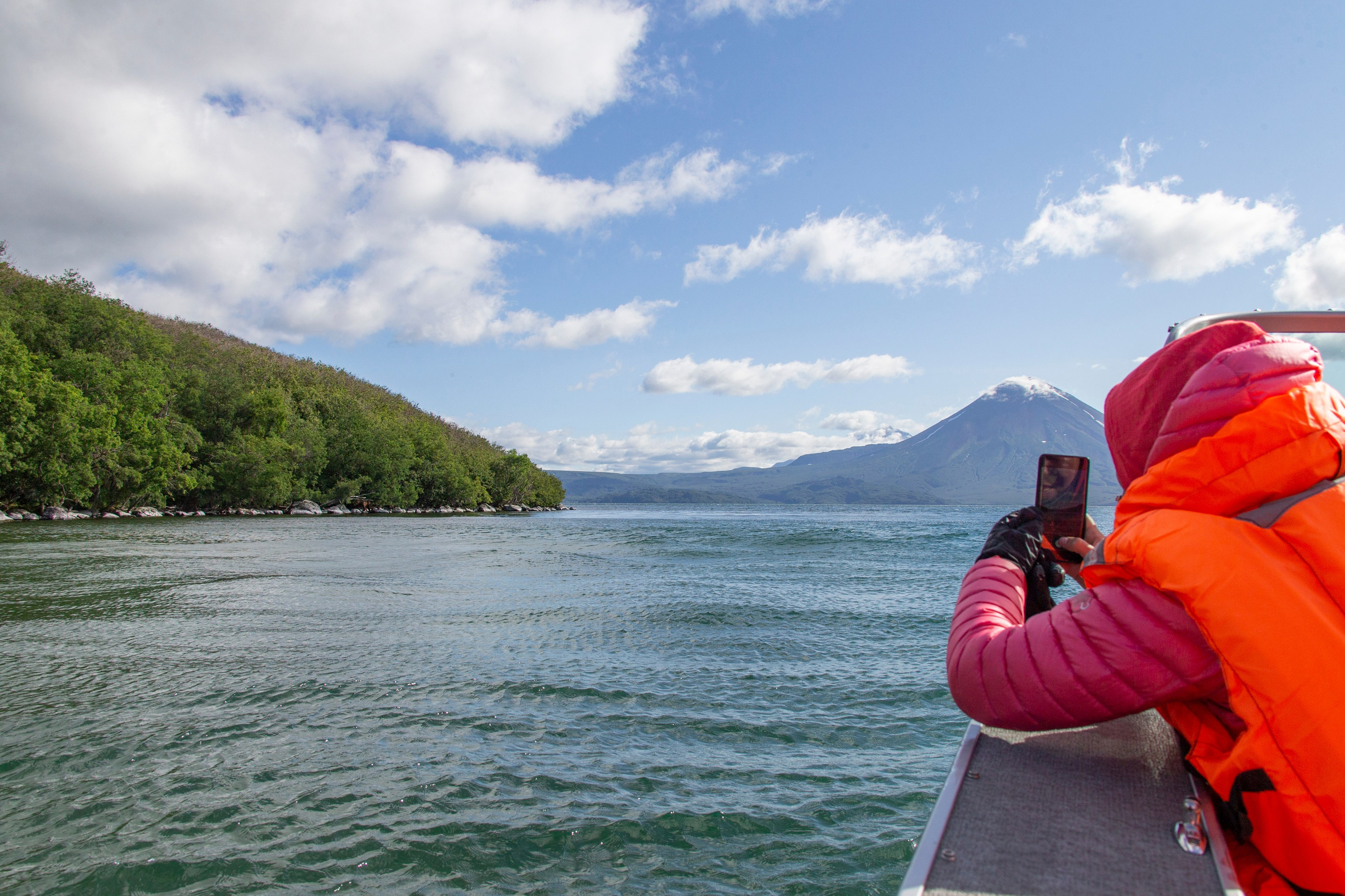 Вертолётные туры по Камчатке — лучшие локации за один день. Время Камчатки: чтобы найти свой путь, нужно скорость умножить на время