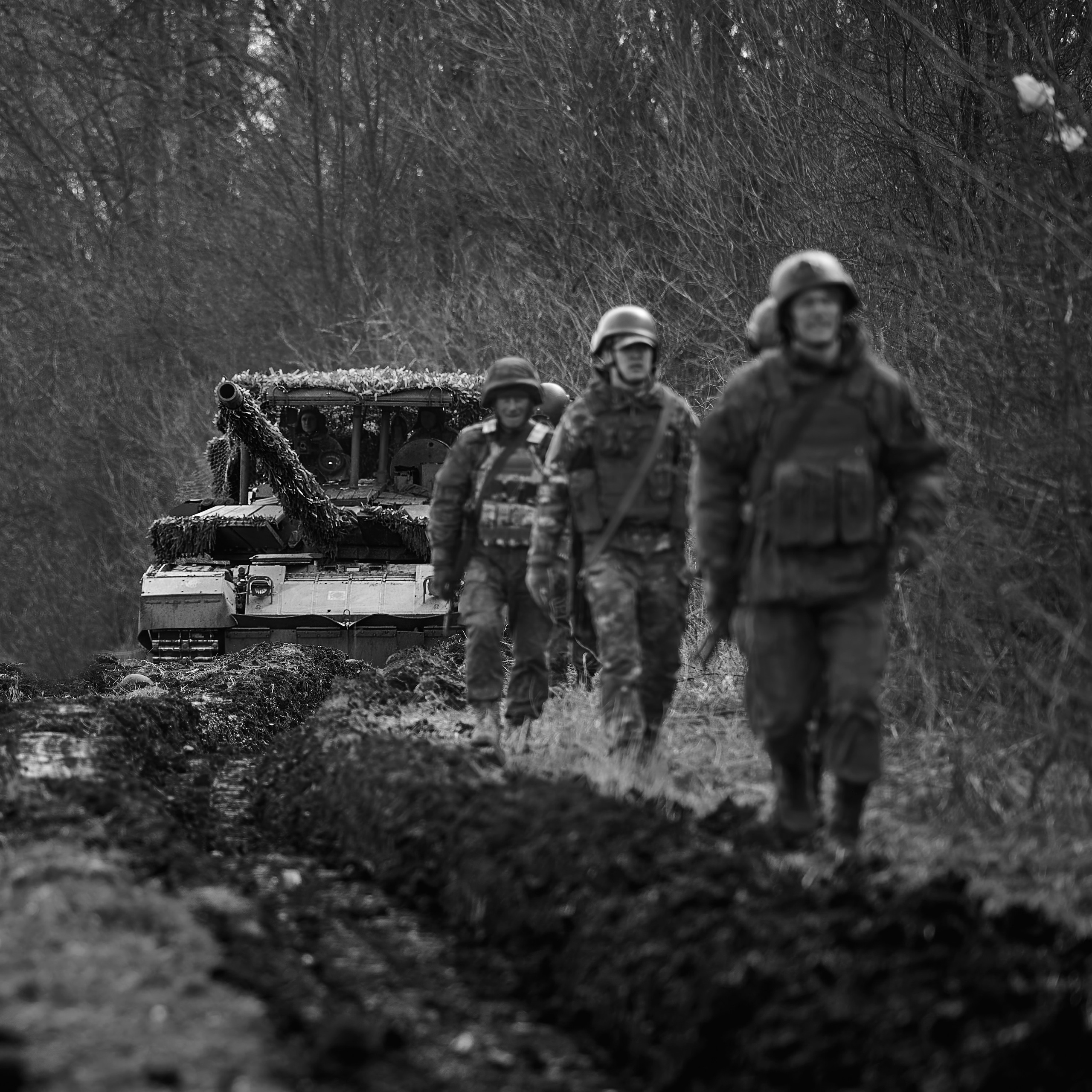 Военная фотогалерея | Эксклюзивные кадры. Артур Емельянов — Военный фотограф