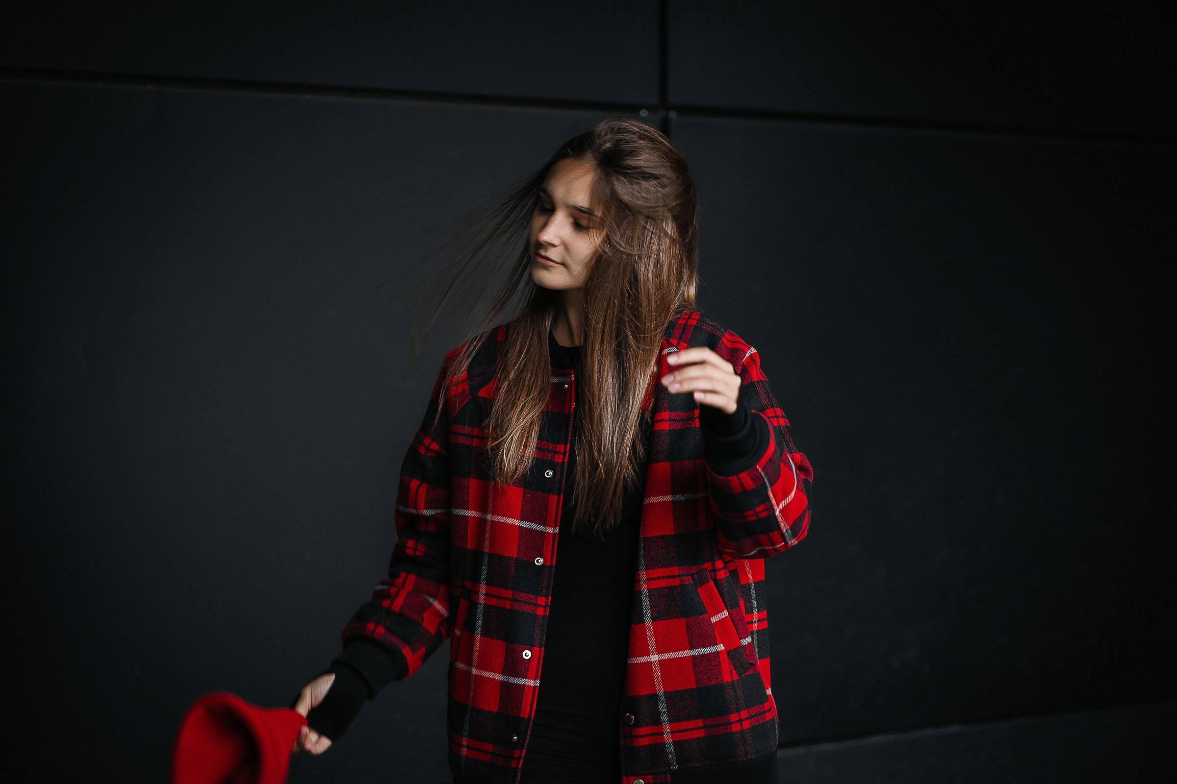 Катя в красном. Семейный, женский и детский фотограф Татьяна Колобаева