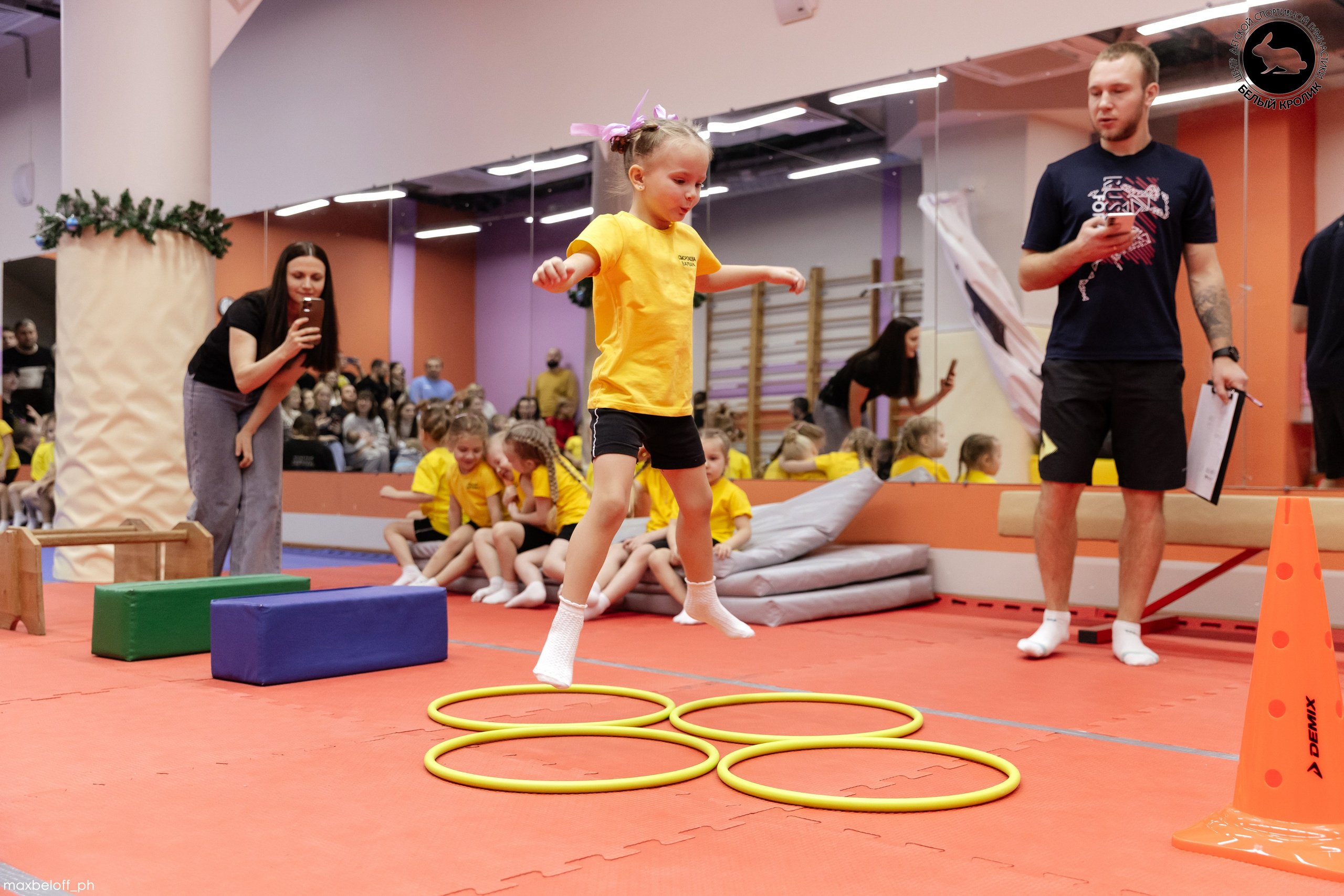 Белый кролик. Соревнования. Семейный фотограф — Макс Белогрудов