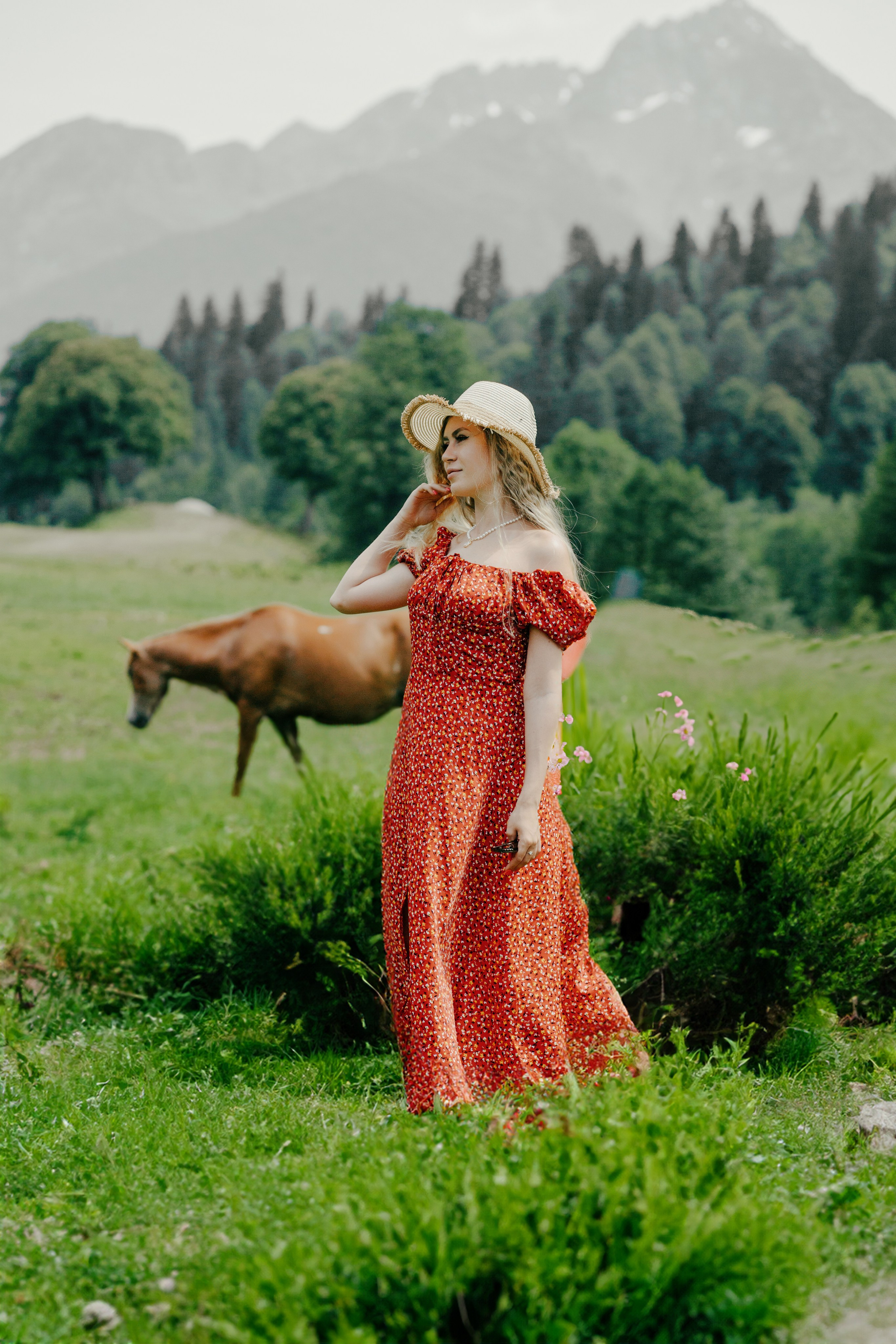 Рица+ Водопад+Аренда катера 25 000. RetroChic Фото