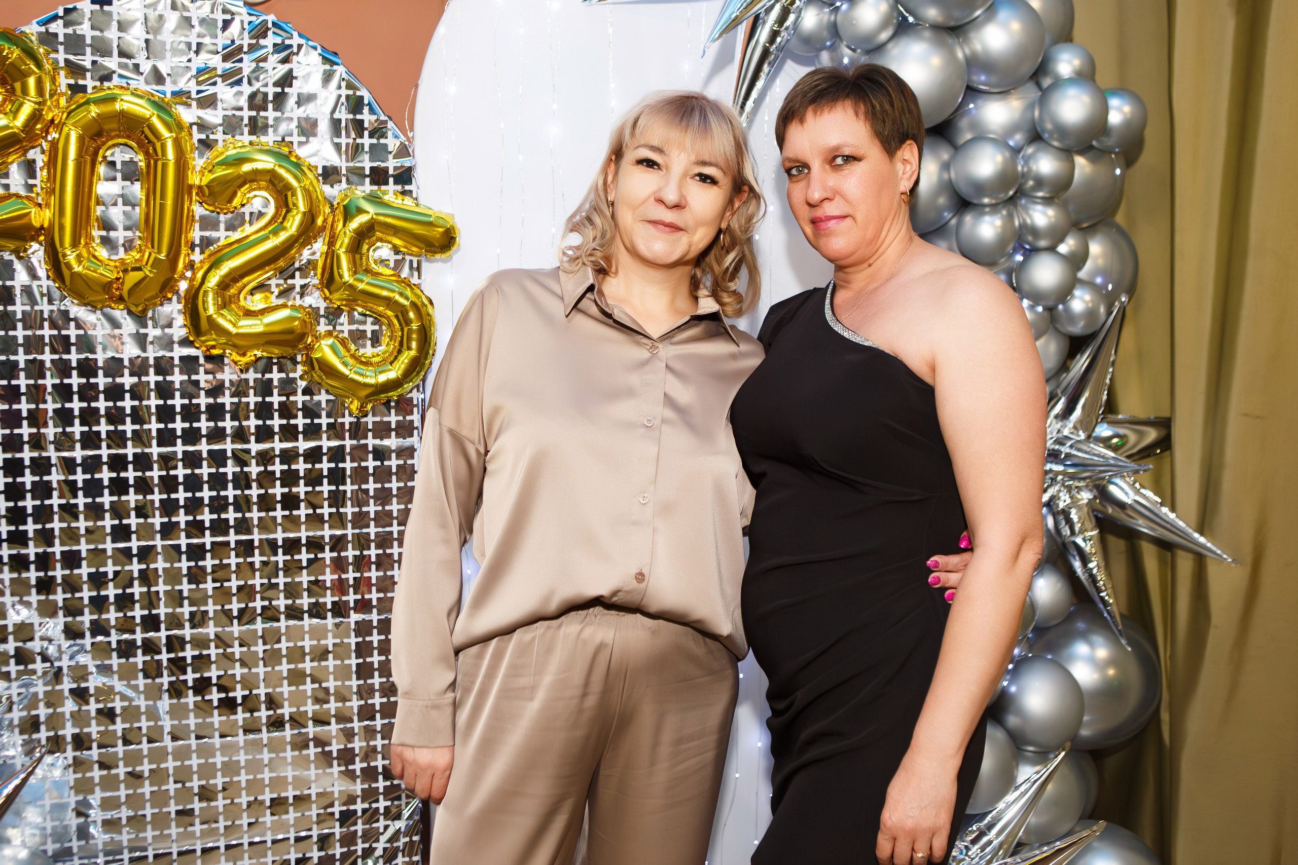 КОРПОРАТИВ 20.12.24 (кафе — АТМОСФЕРА). Профессиональный фотограф в Мценске и Орловской области