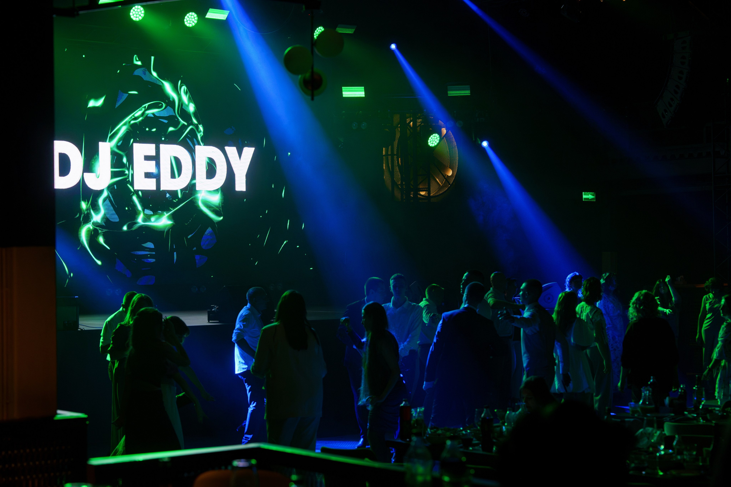 Выпускной лицея 27 (вечеринка). Свадебный и репортажный фотограф Элина Козырьянова