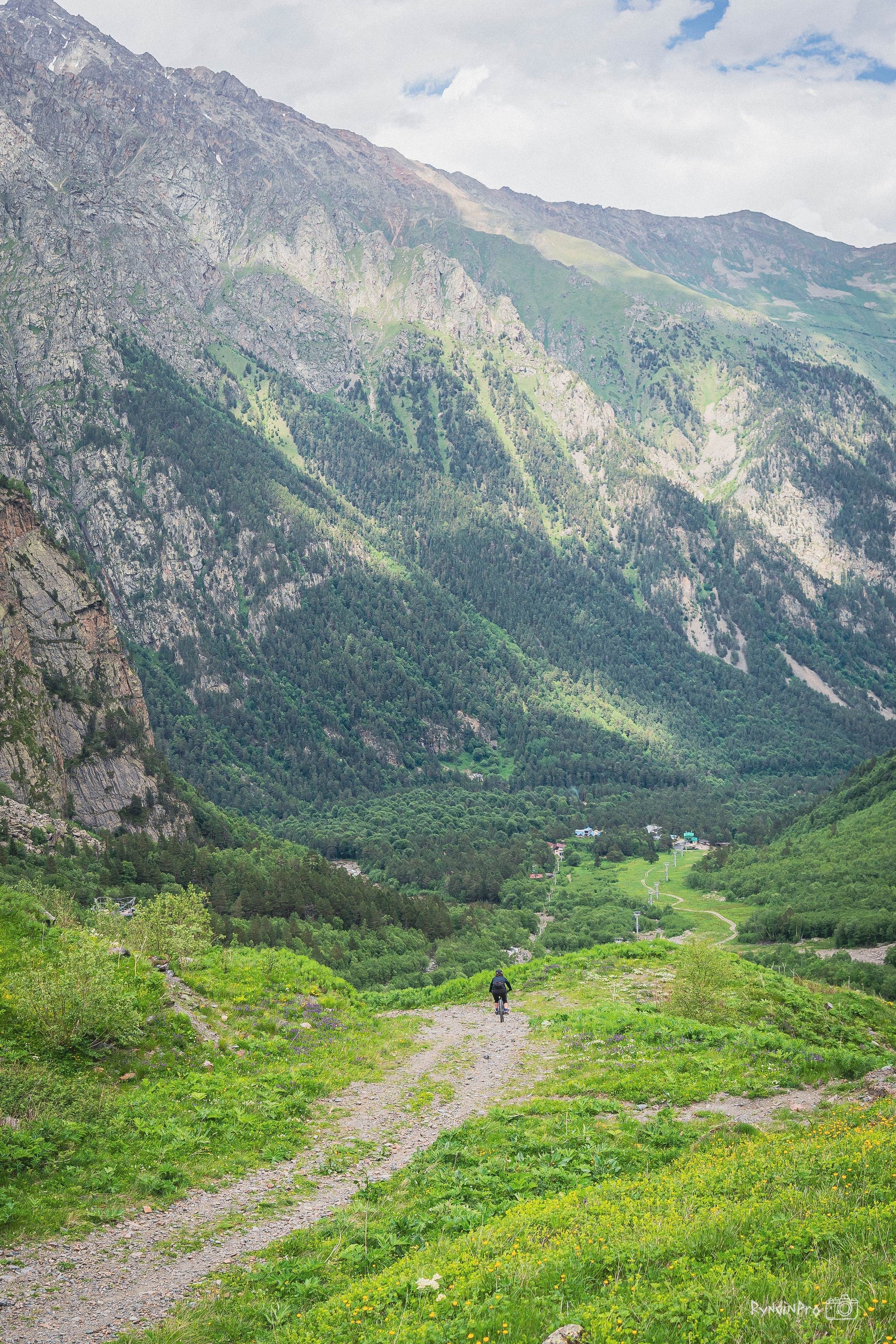 Велотур Осетия 16.06.2024 Ковальтур. Репортажный фотограф в Краснодаре Рындин Дмитрий