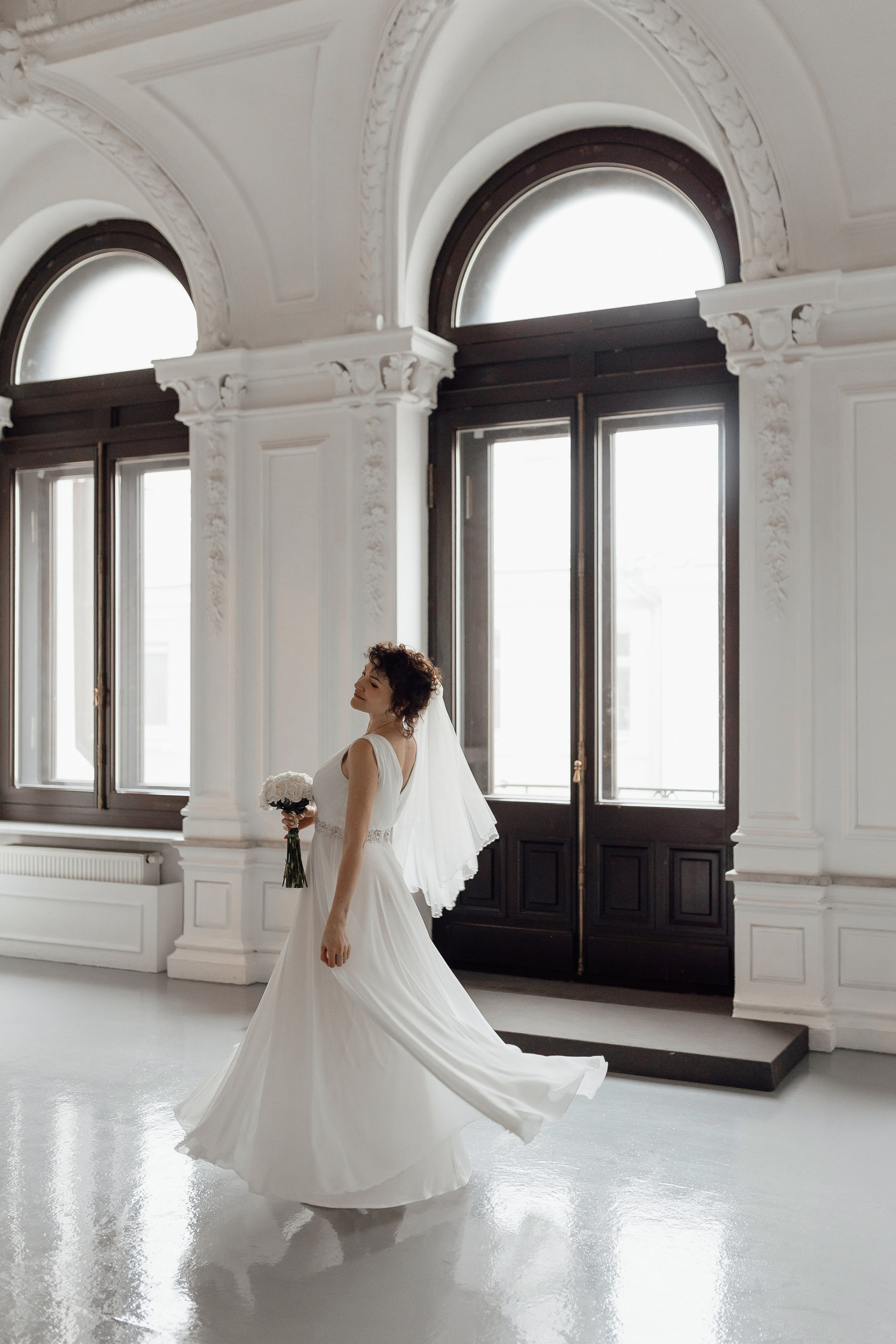 Свадебная фотосессия в Особняке Спиридонова