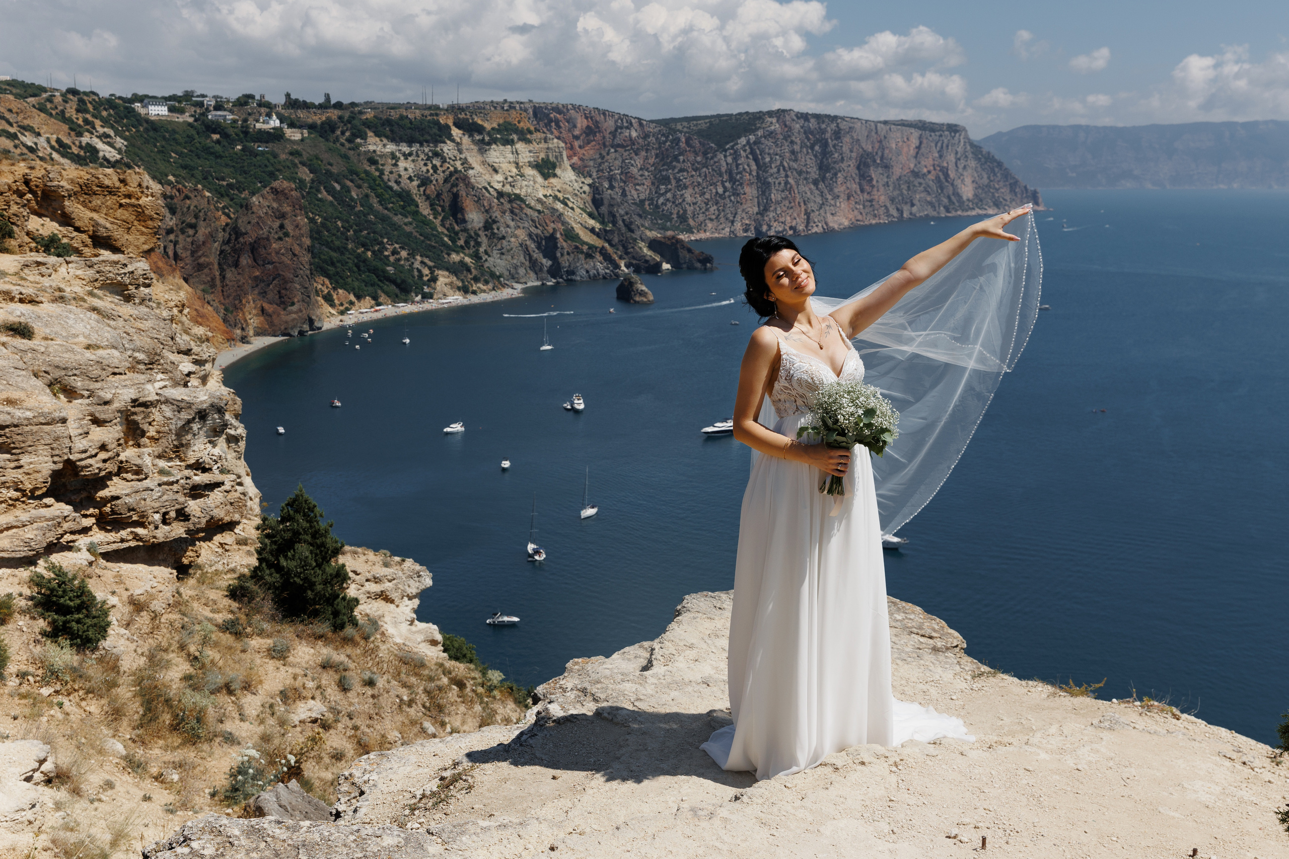 Шампанерия и морской бриз. Анонс свадьбы Валерии и Романа. Свадебный фотограф в Крыму и Севастополе Ольга Баскакова