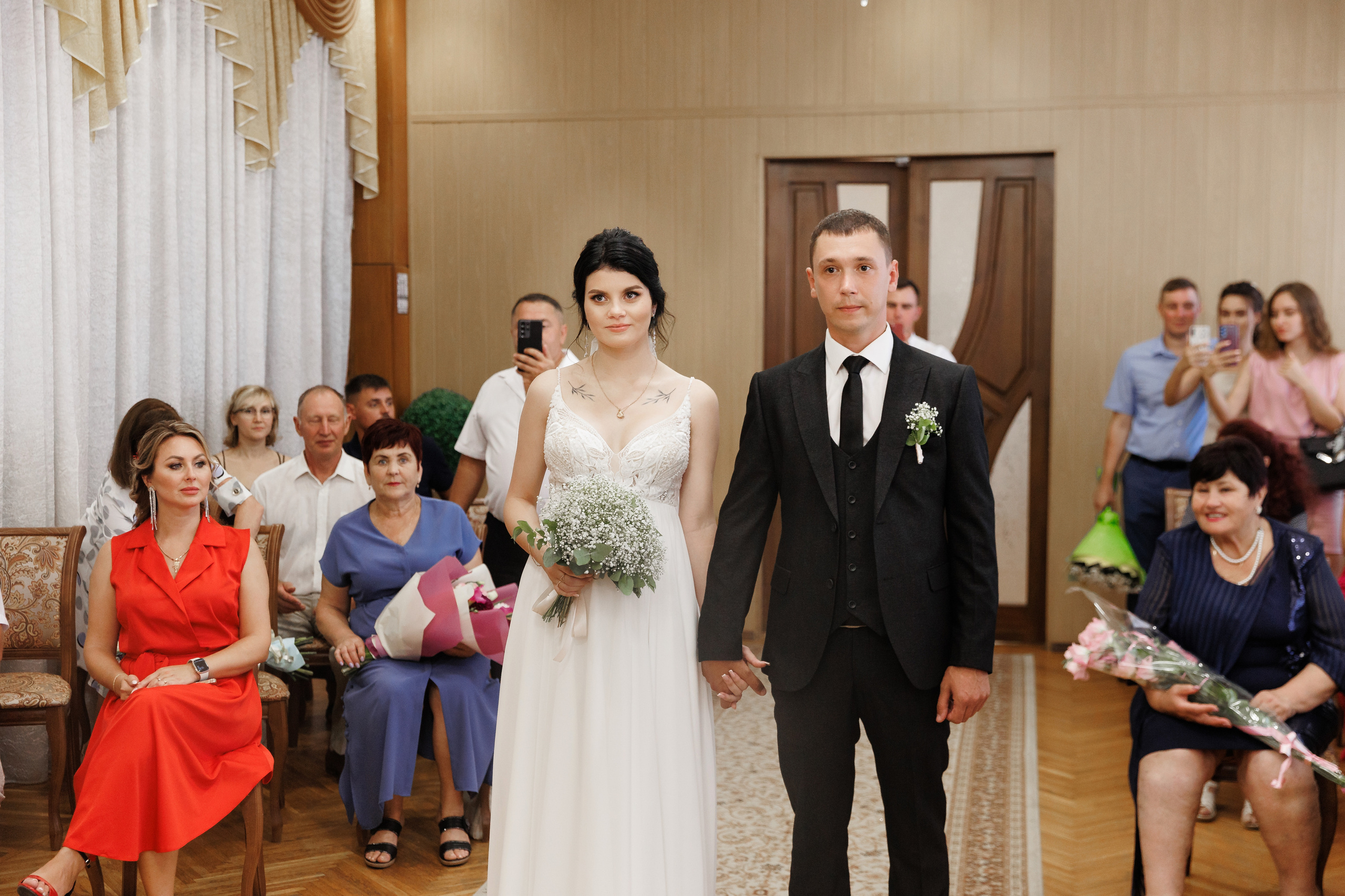 Шампанерия и морской бриз. Анонс свадьбы Валерии и Романа. Свадебный фотограф в Крыму и Севастополе Ольга Баскакова