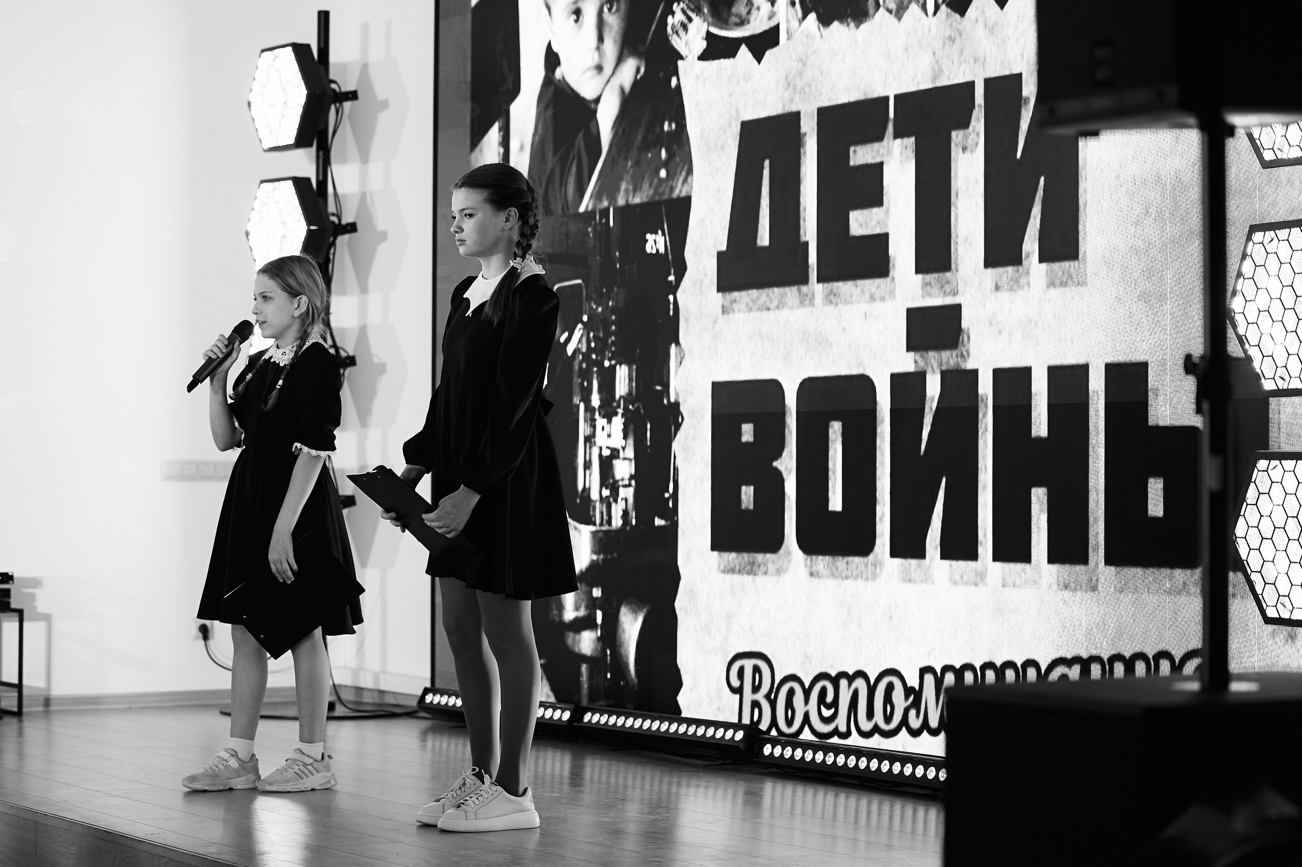 Спектакль Помним! Дети войны. Светлана Родионова — фотограф спортивный и не только