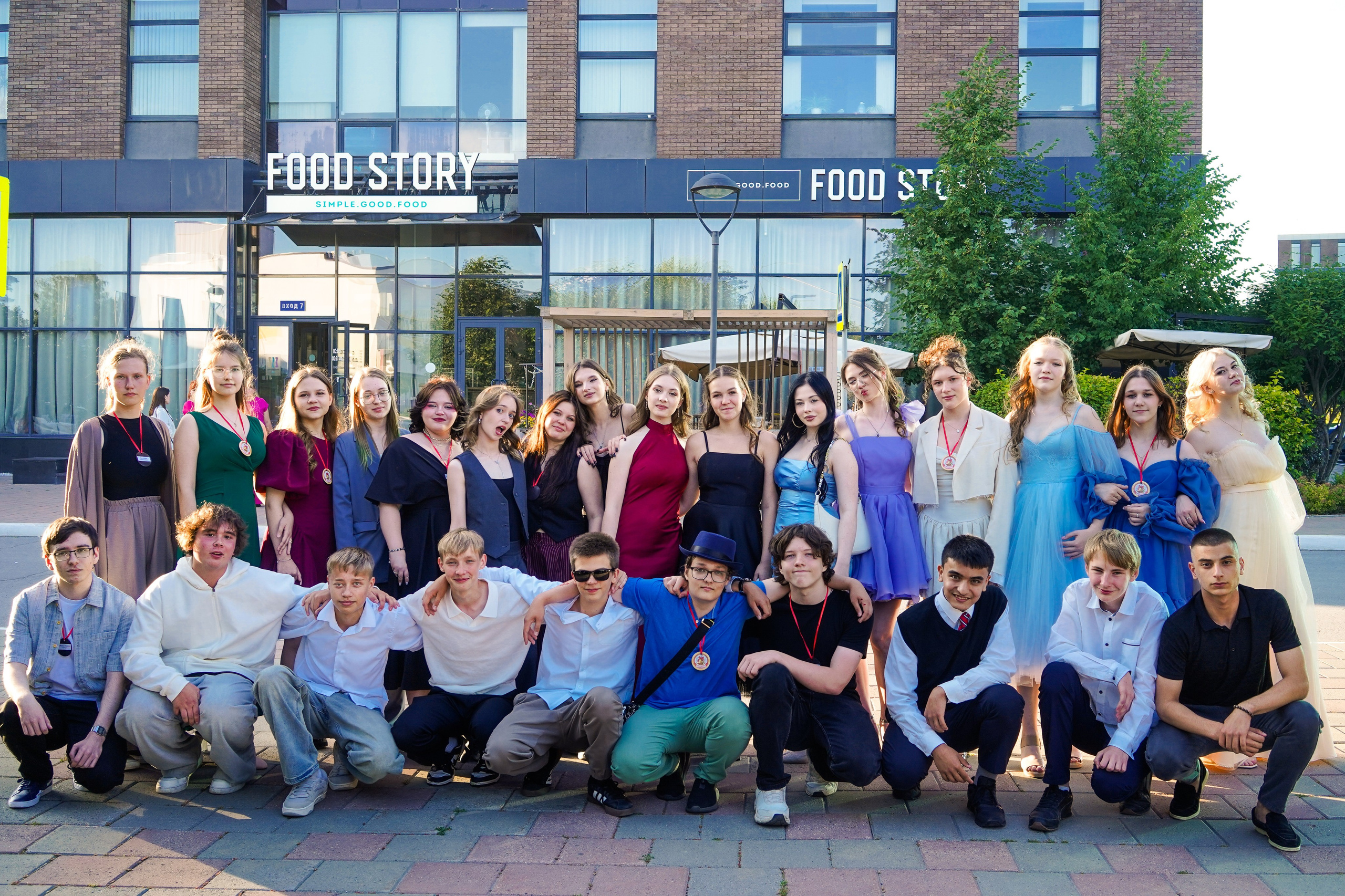 Выпускной вечер, гимназия № 40, 9 класс. Семейный и портретный фотограф в Екатеринбурге Анна Лобанова