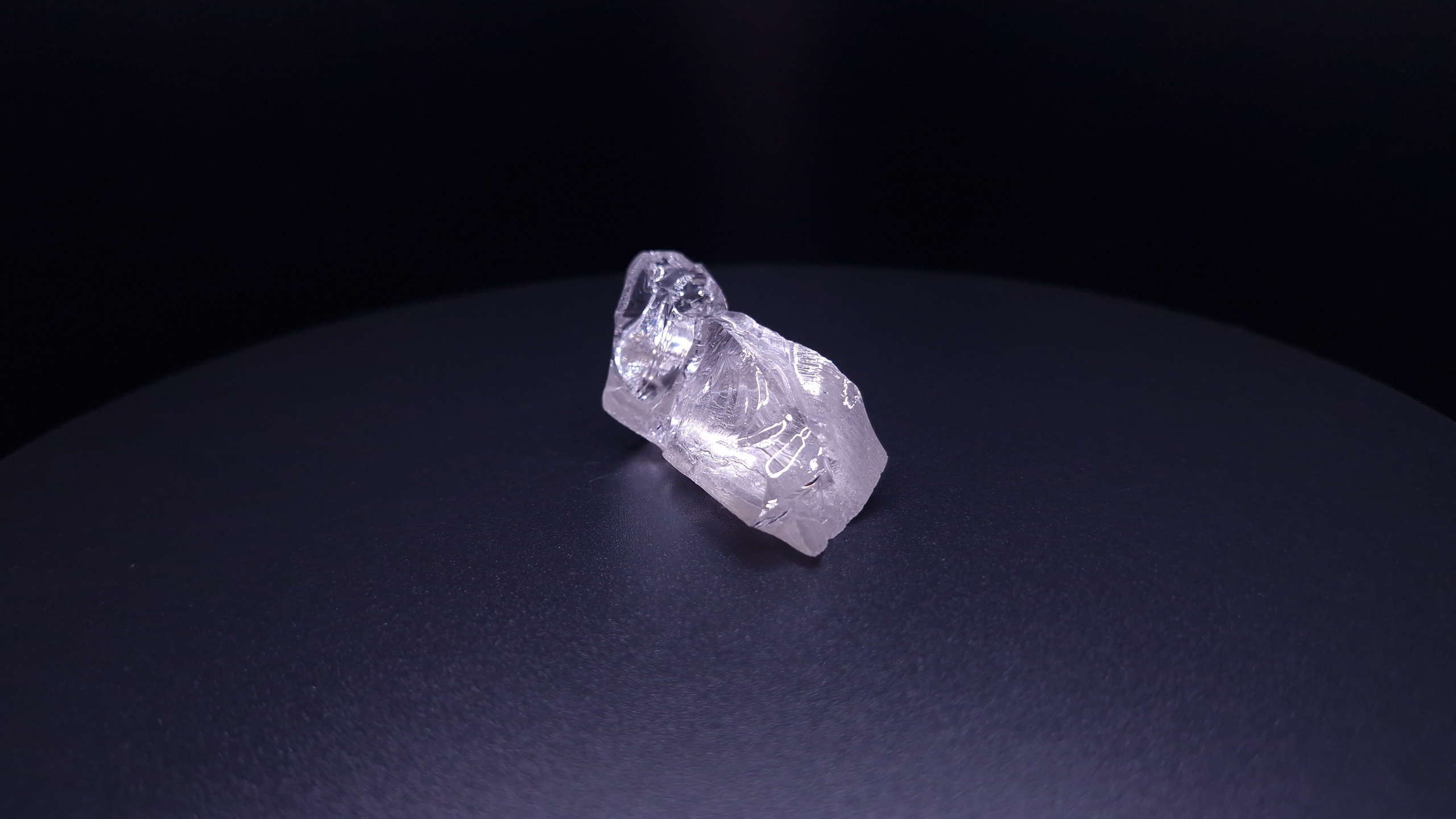 YAG белый гранат 32.59 гр. YAG garnet иттрий алюминиевый гранат ИАГ