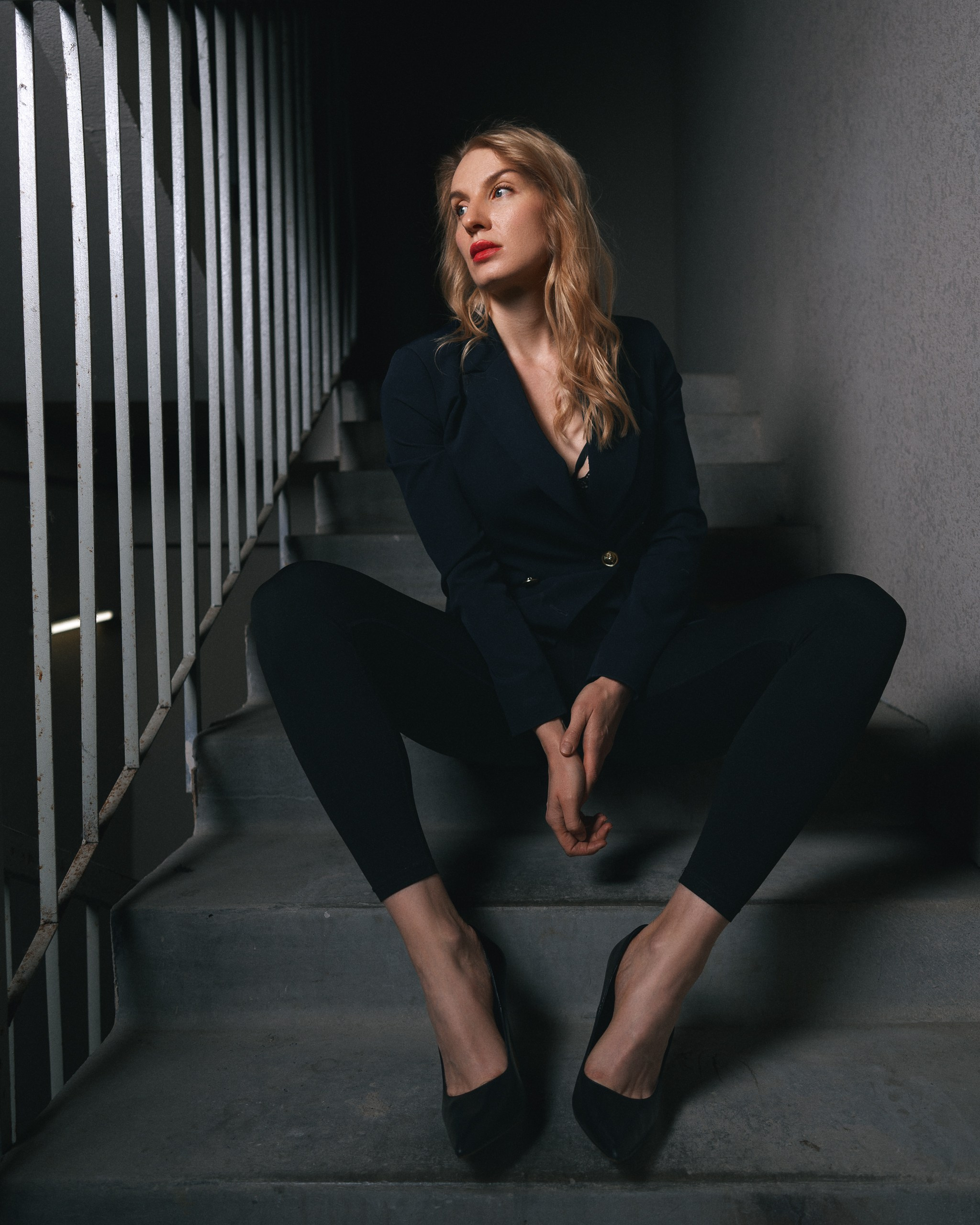 Фотосессия в подьезде). Фотограф в Москве — Евгений Мельников