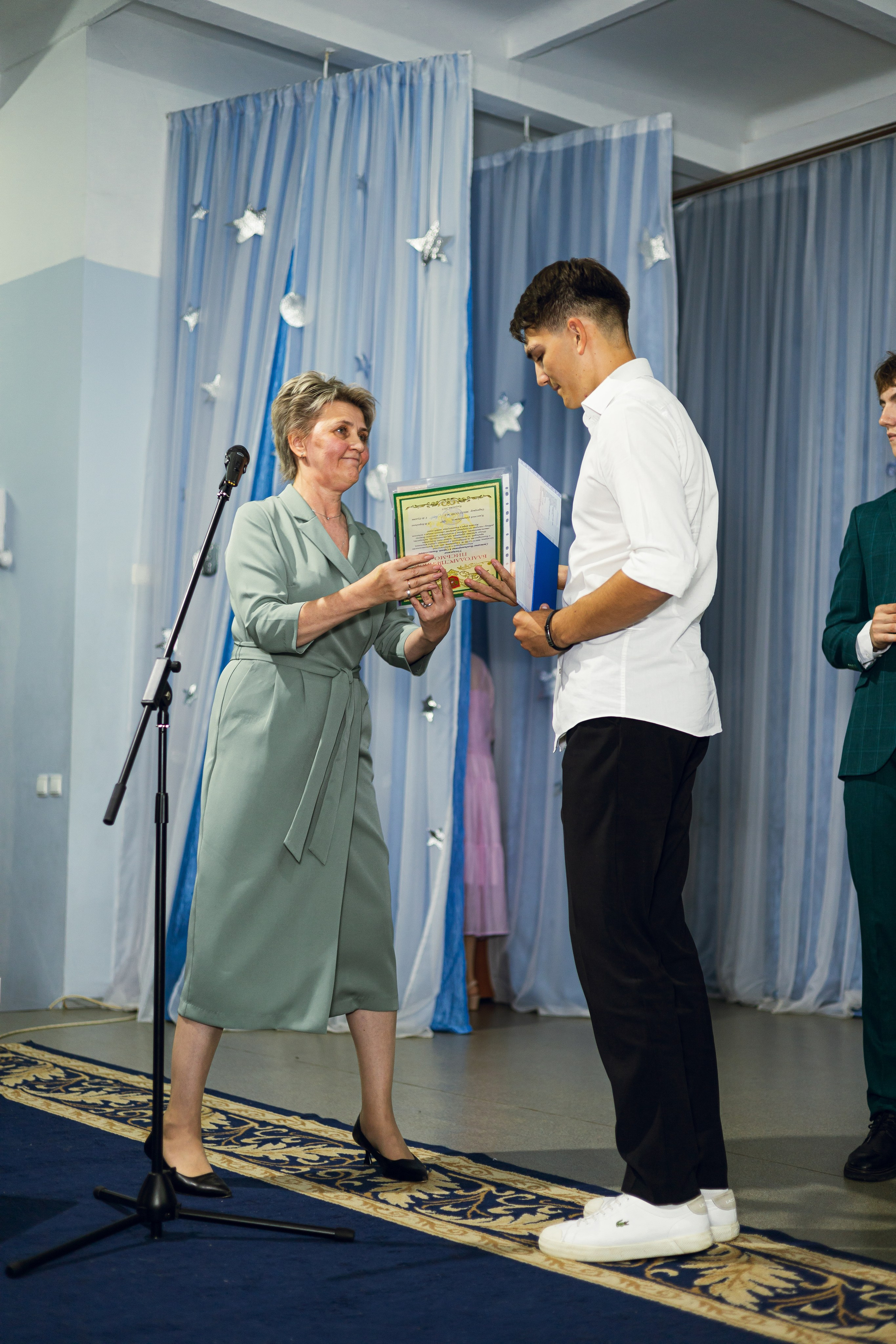 3 школа. Фотограф и видеограф в Бугульме Аня Трутнева
