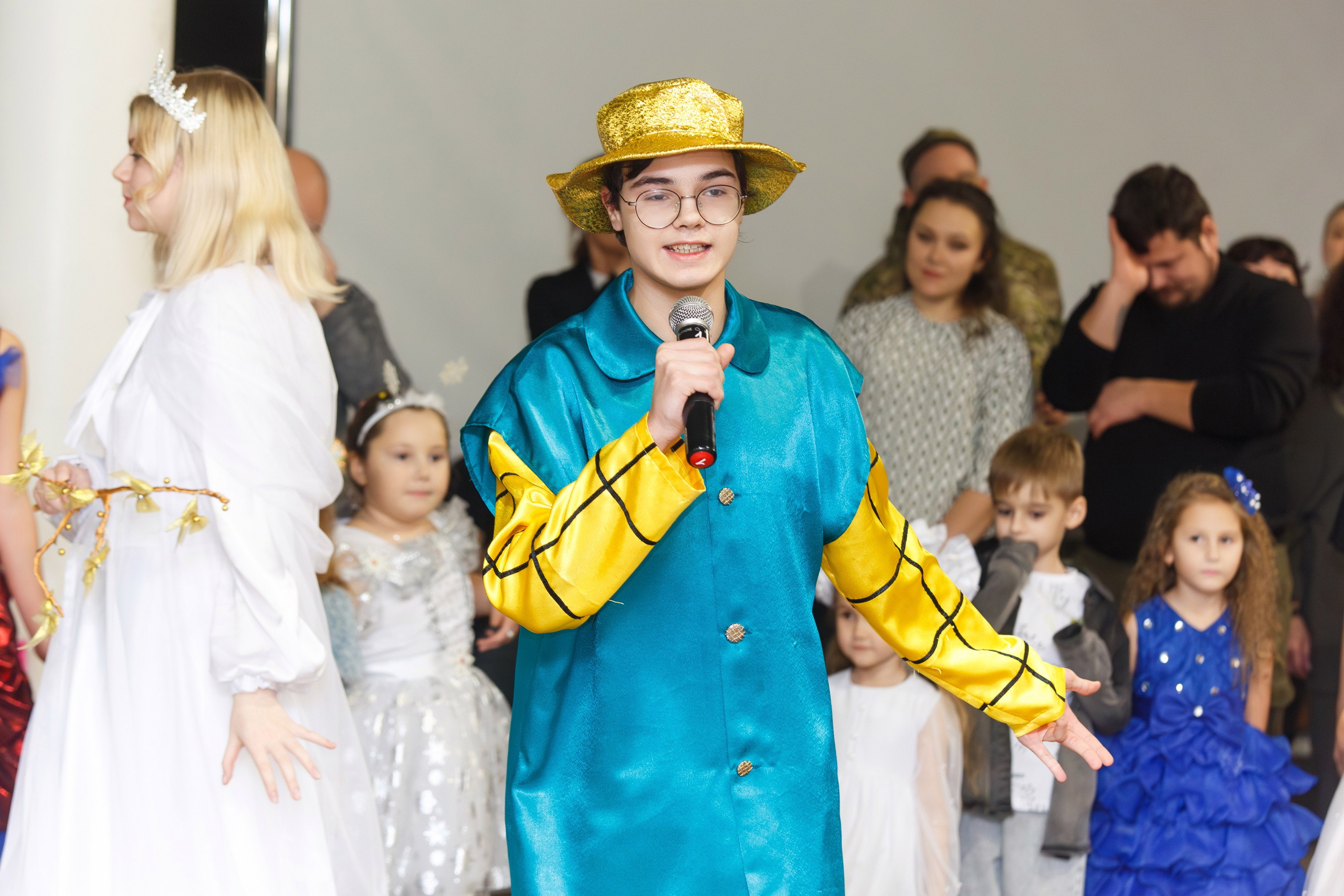 Театр-студия «ОК"ФАНТАЗИЯ» — „НОВЫЙ ГОД С ФАНТАЗИЕЙ“. Профессиональный фотограф в Мценске и Орловской области