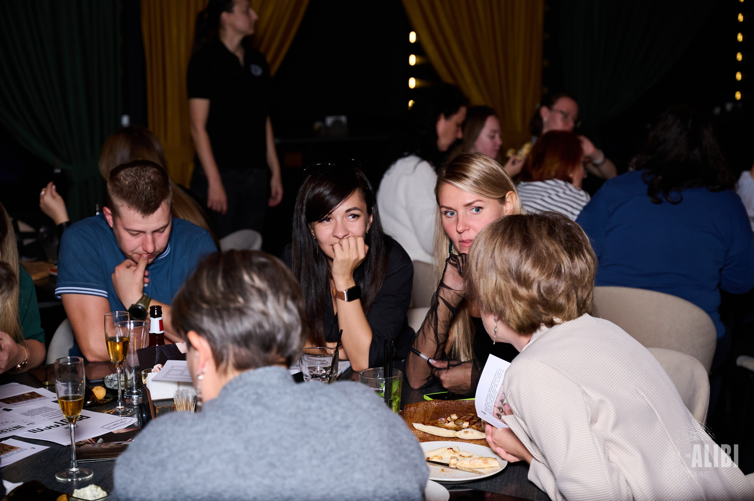 Квиз ALIBI. Фотограф Универсал в Новосибирске