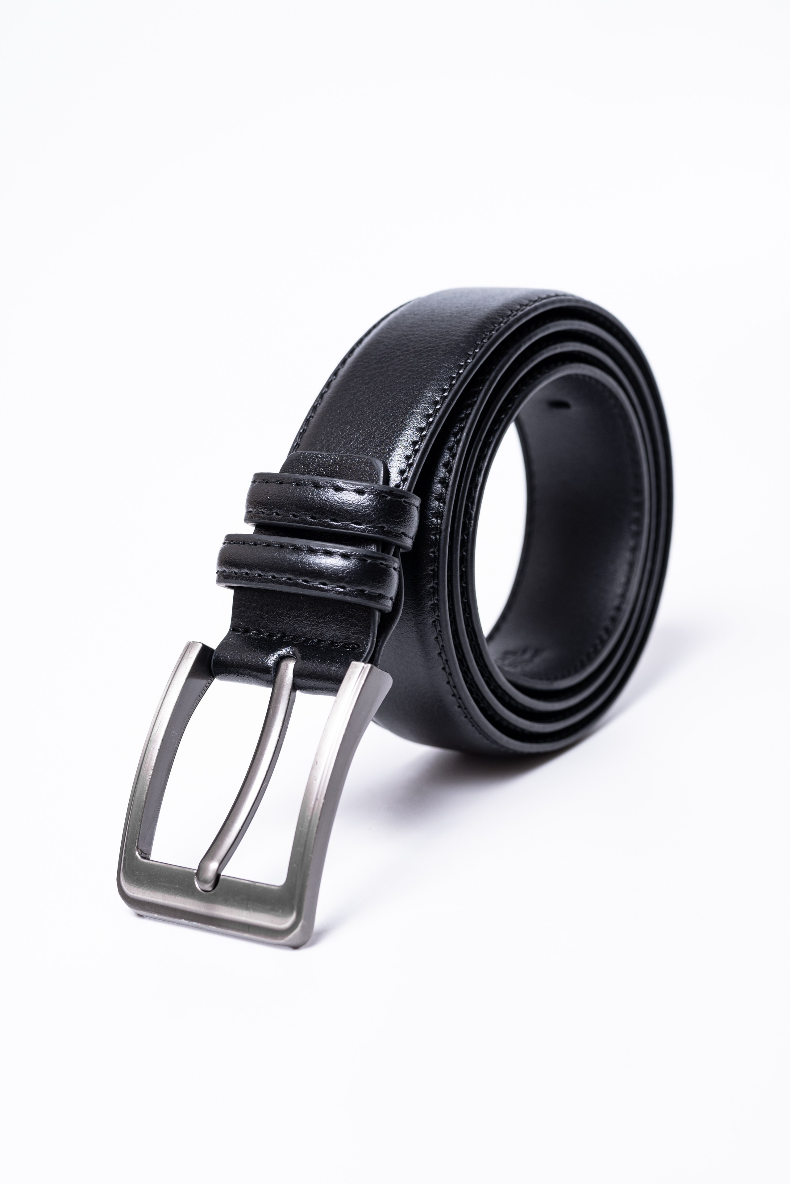 Ремень. Предметный фотограф, фото для маркетплейсов Пятигорск, КМВ