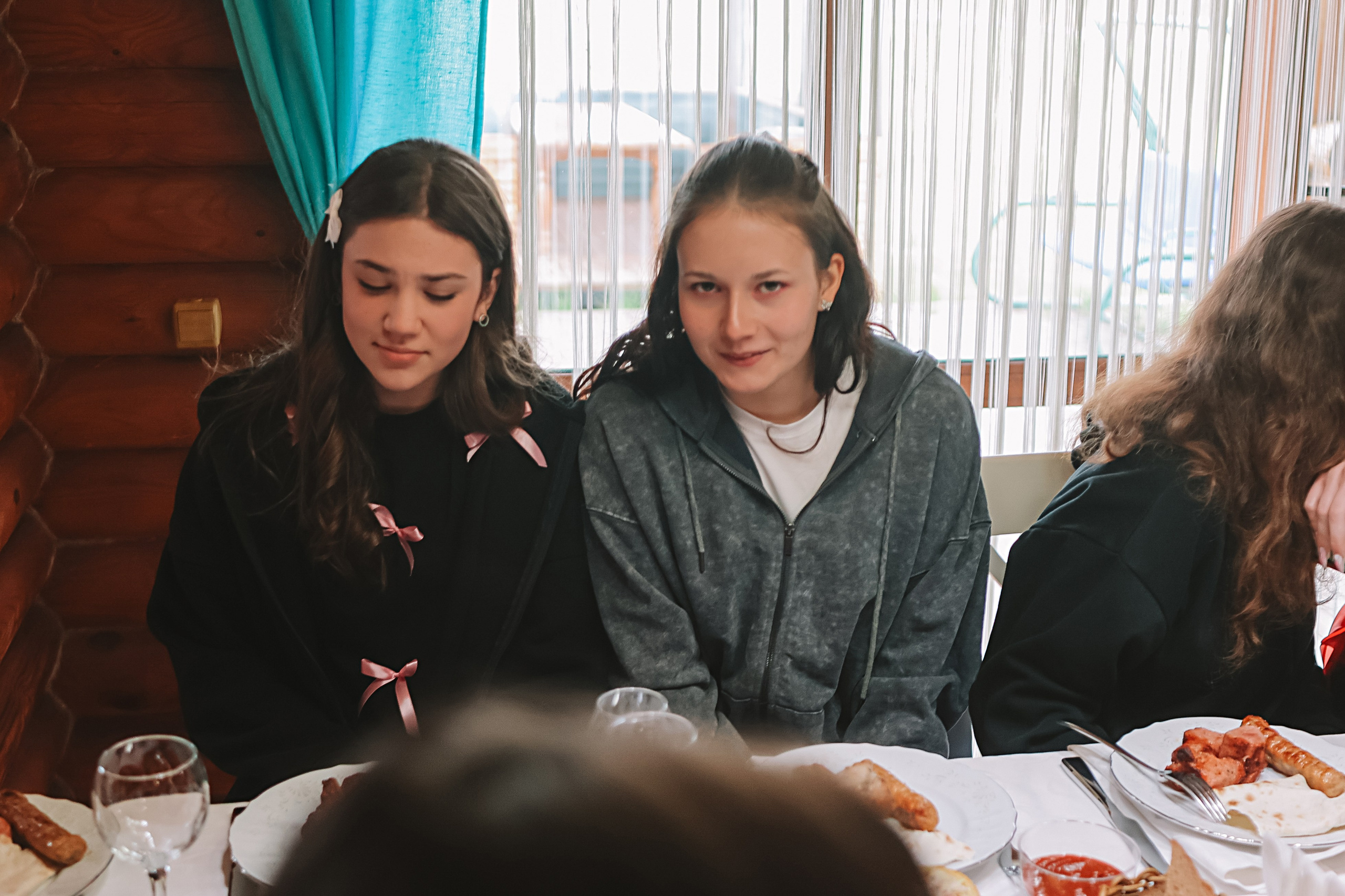 Последний звонок. Семейный фотограф Тюмень, фотограф на роды Салмина Мария