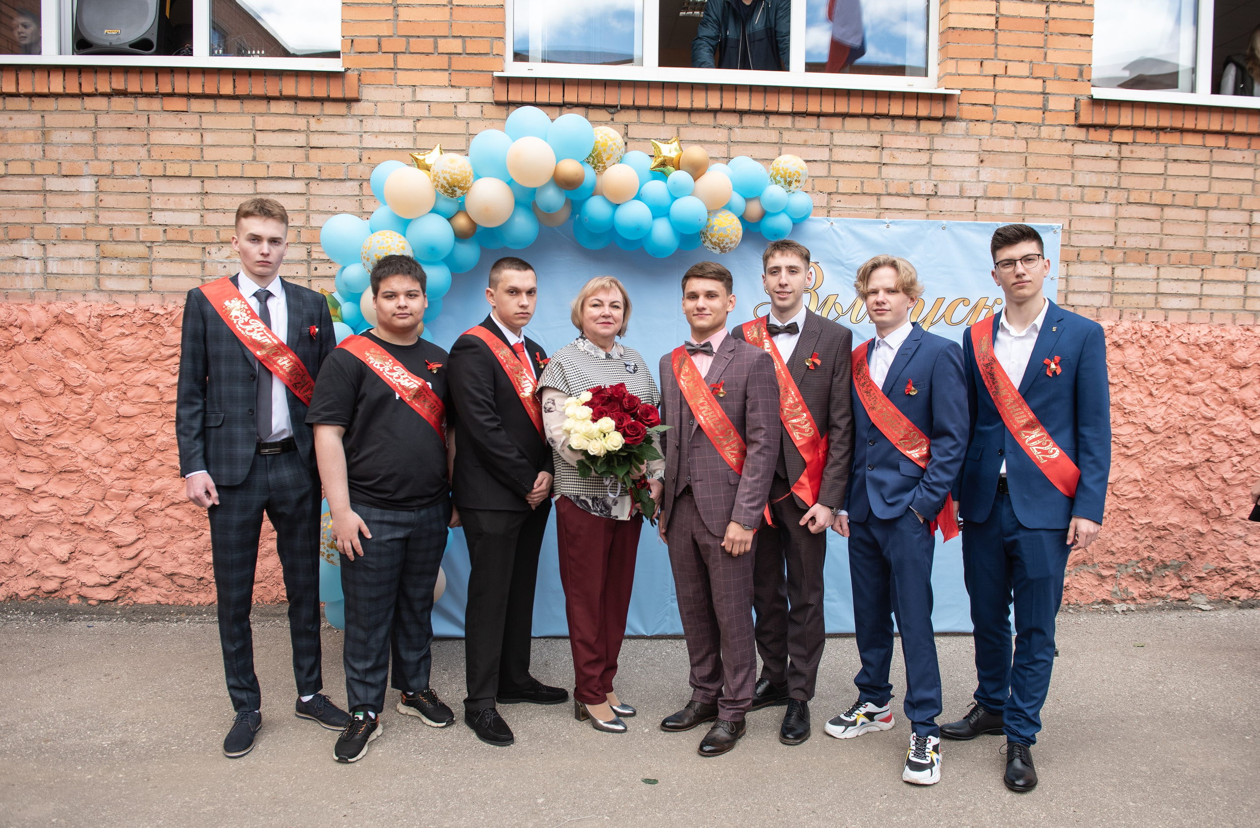 Выпускные школ. Свадебный и репортажный фотограф