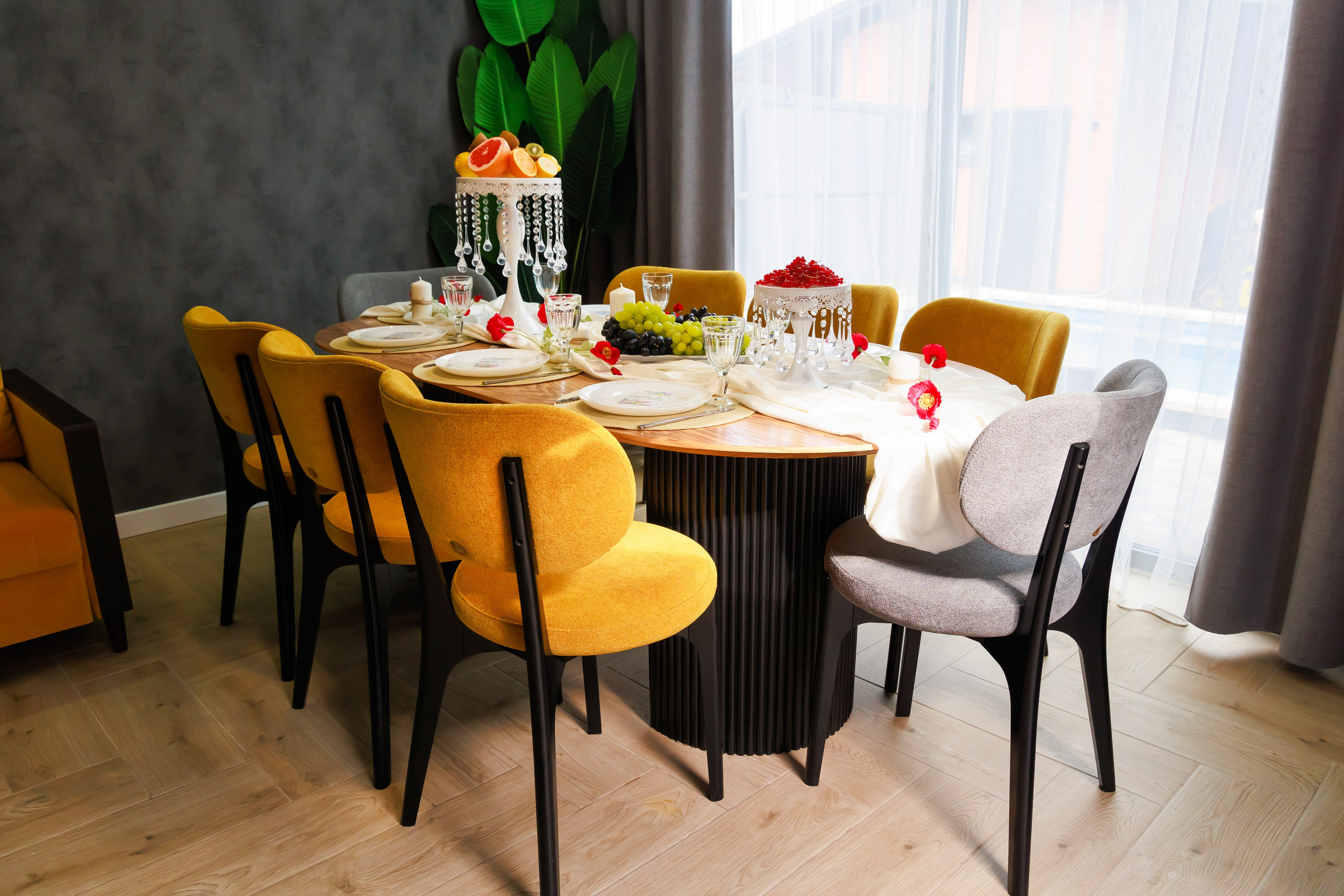 Интерьерная и рекламная съёмка. Свадебный и семейный фотограф в г. Майкопе (выезд по республике и краю)