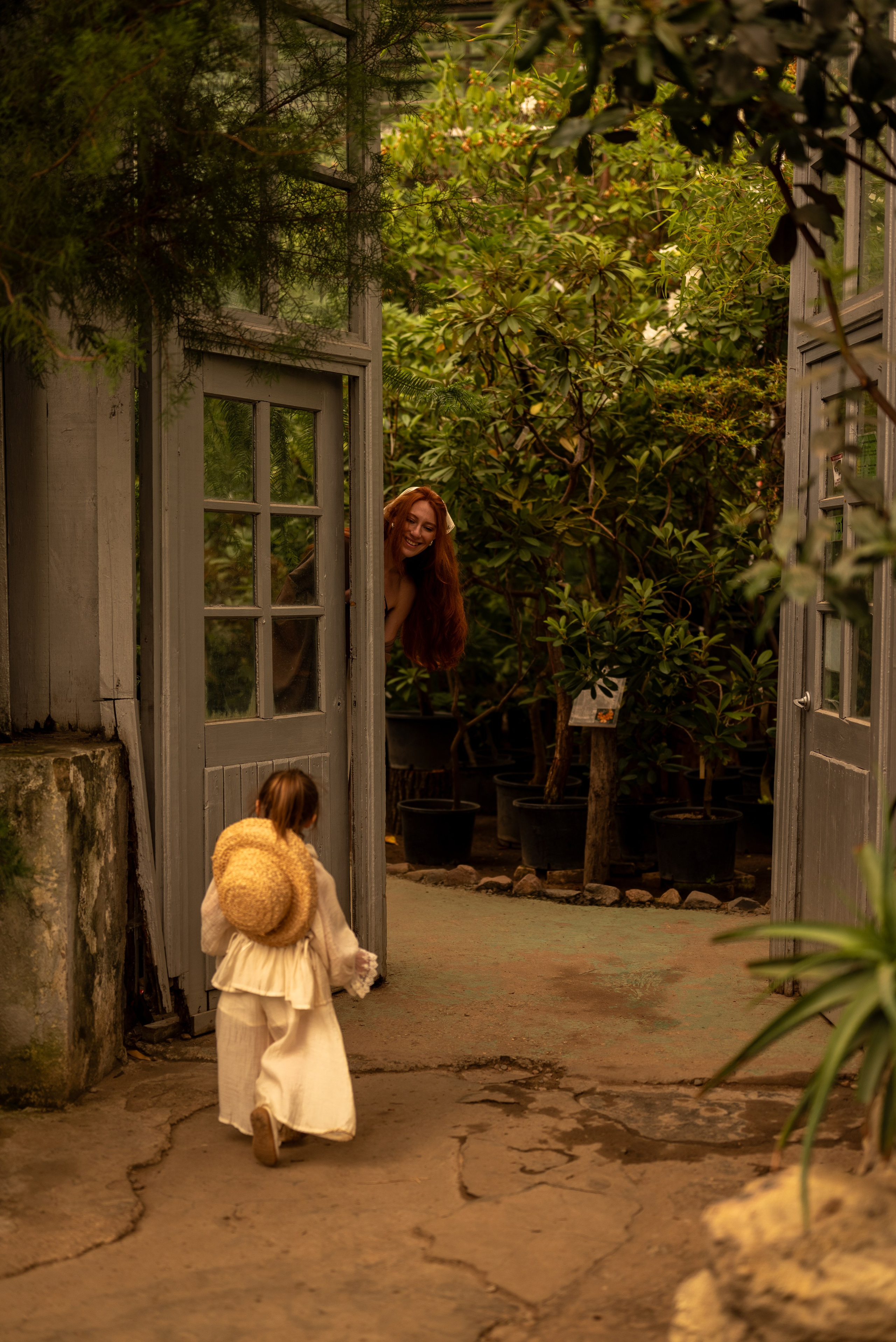 Маргарита и Кира. Ботанический сад. Семейный фотограф в Москве Дарья Пузикова