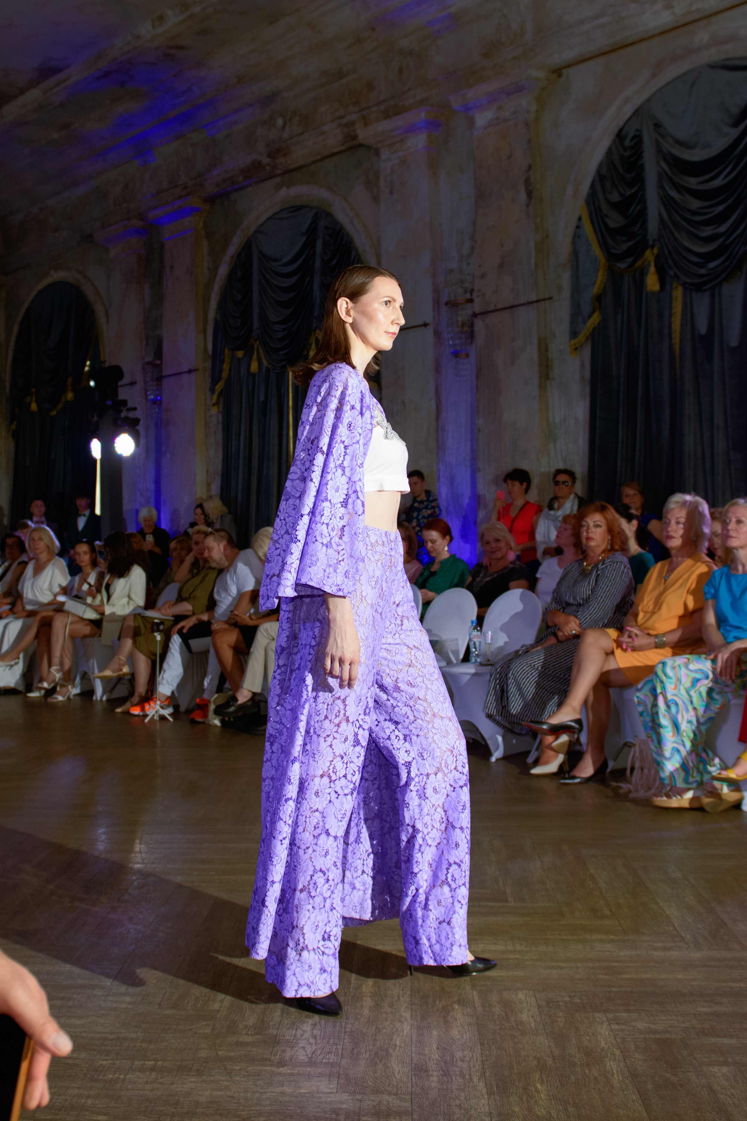 Модный показ «Аллея моды». Организация и проведение фотосъемок в Санкт-Петербурге. Фотограф Смирягин Илья