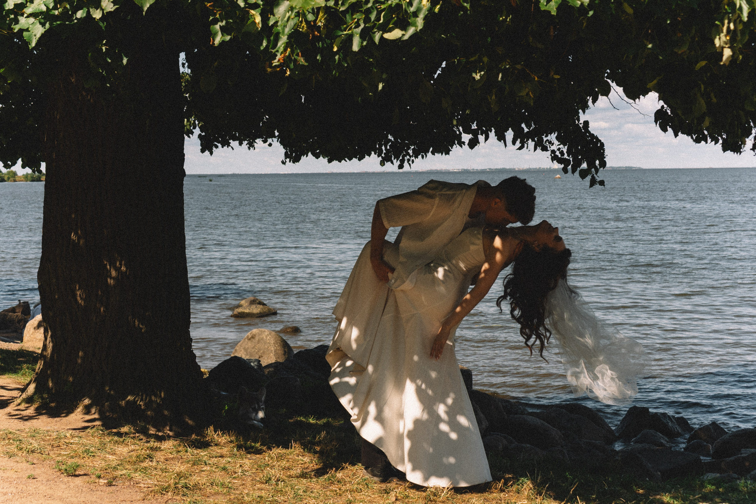 СВАДЕБНАЯ СЬЕМКА В ПЕТЕРГОФЕ И СЬЕМКА РЕПОРТАЖА В ЗАГСЕ ПЕТЕРГОФА. Профессиональный фотограф, Санкт-Петербург — Виктория Богомолова