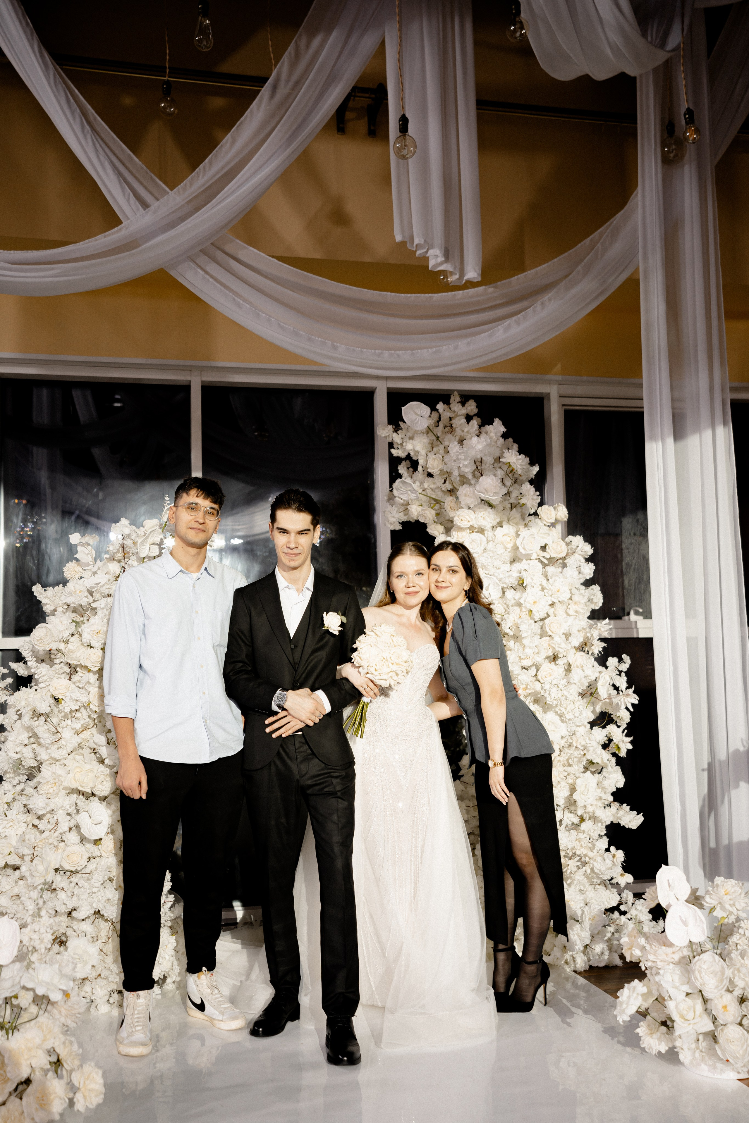 СВАДЕБНАЯ СЬЕМКА СБОРОВ В ОТЕЛЕ И ВЫЕЗД НА ЦЕРЕМОНИЮ (СНЯТО В СИБИРЕ В НИЖНЕВАРТОВСКЕ). Профессиональный фотограф, Санкт-Петербург — Виктория Богомолова