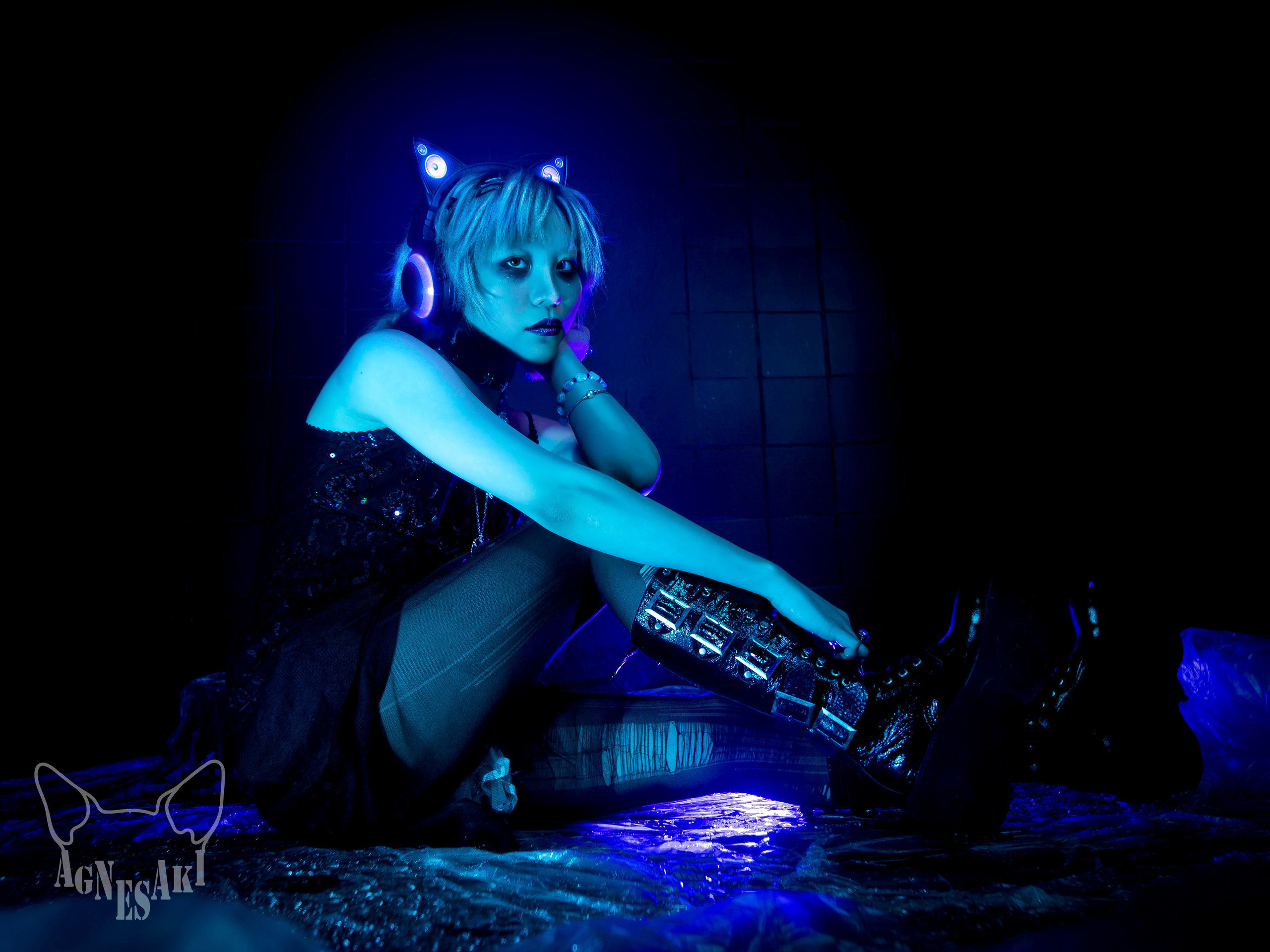 Neon. Agnes Aki  Твой НЮ фотограф в Москве