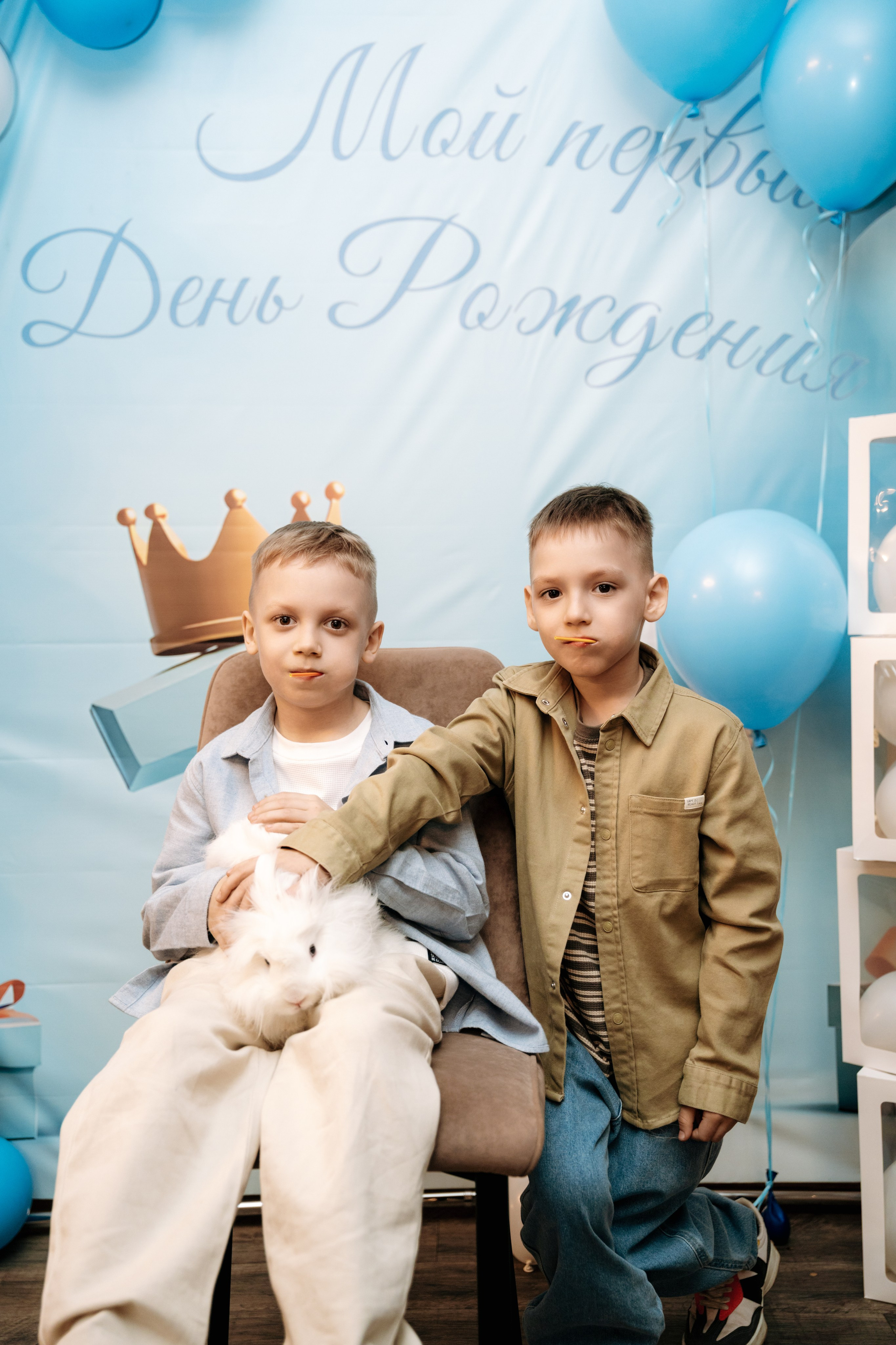 Годик Эмилю в кафе. Семейный и свадебный фотограф в Ульяновске Арина Авдеева