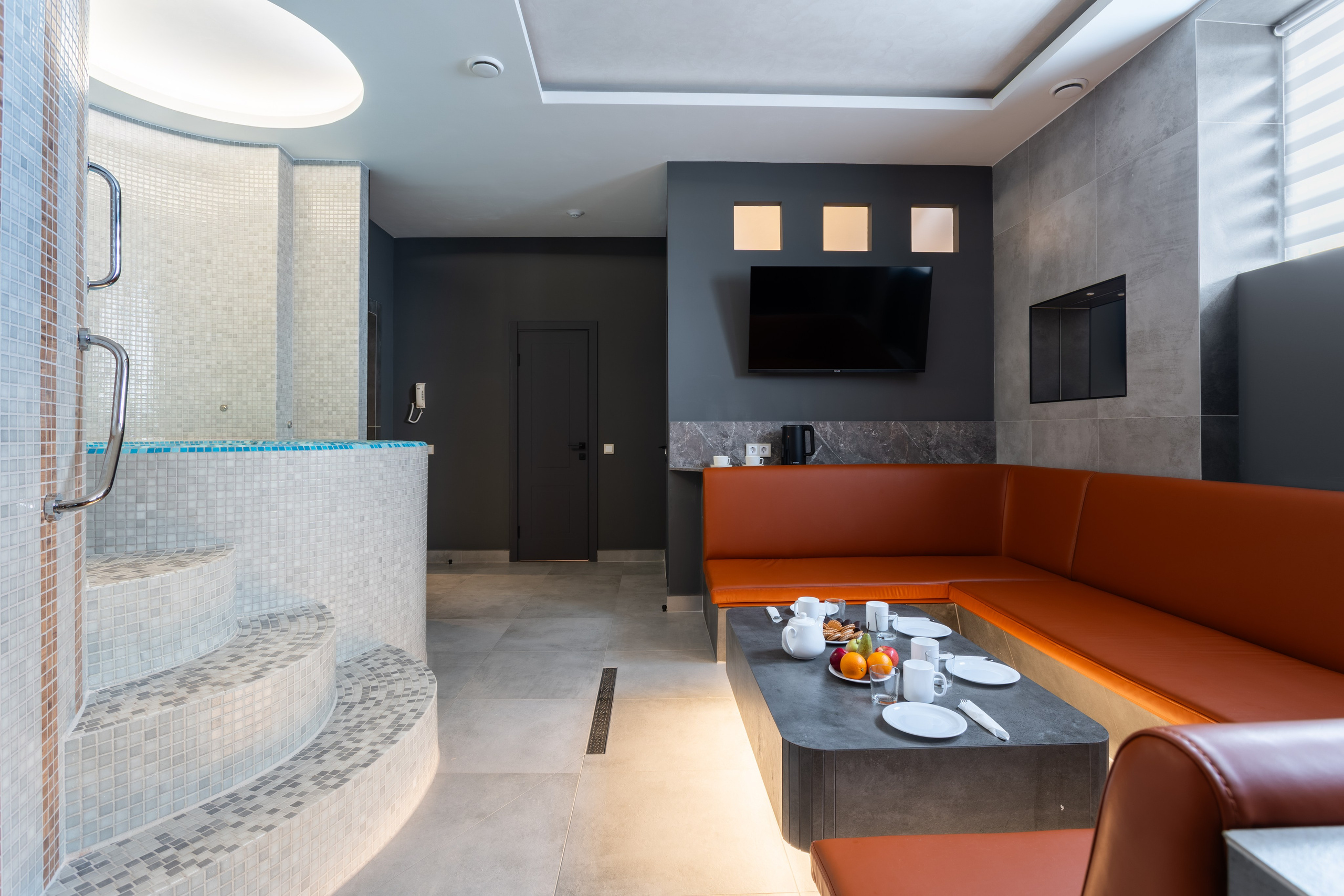 Основной зал в сауне