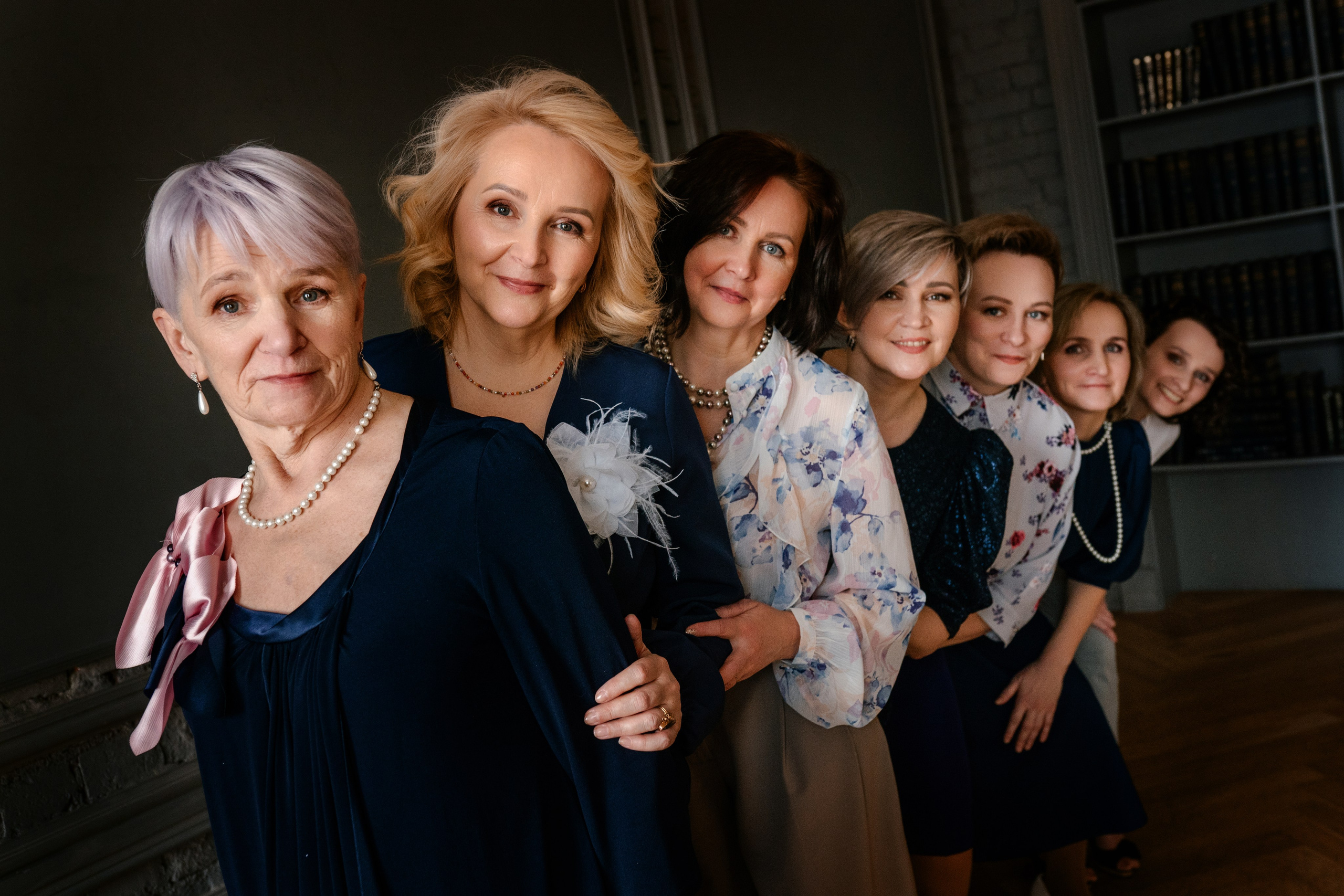 Семейная фотосессия в студии и дома Спб портфолио Насти Околот