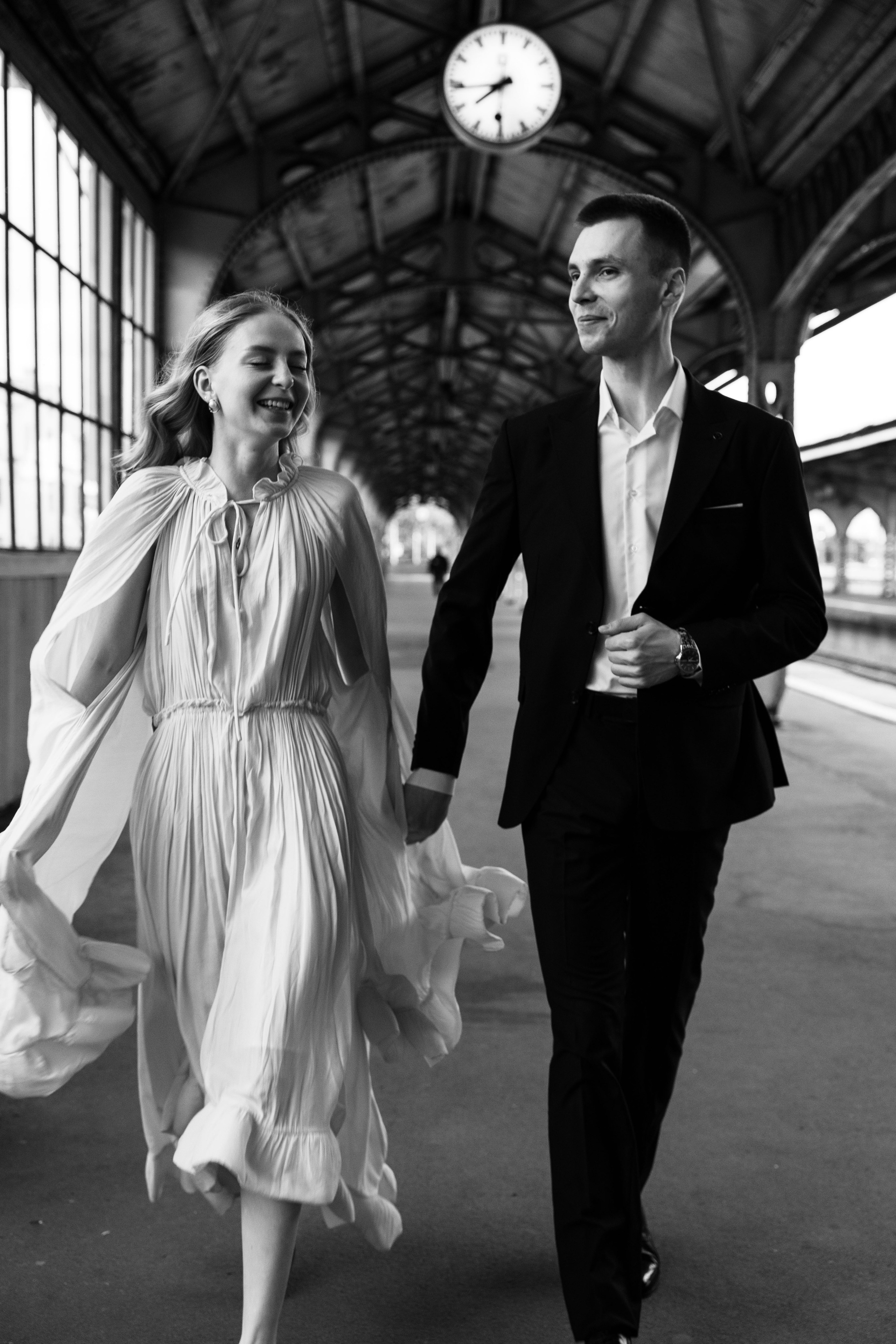 Даша и Константин Витебский вокзал. Фотограф/видеограф в Санкт-Петербурге Динара Гольдина