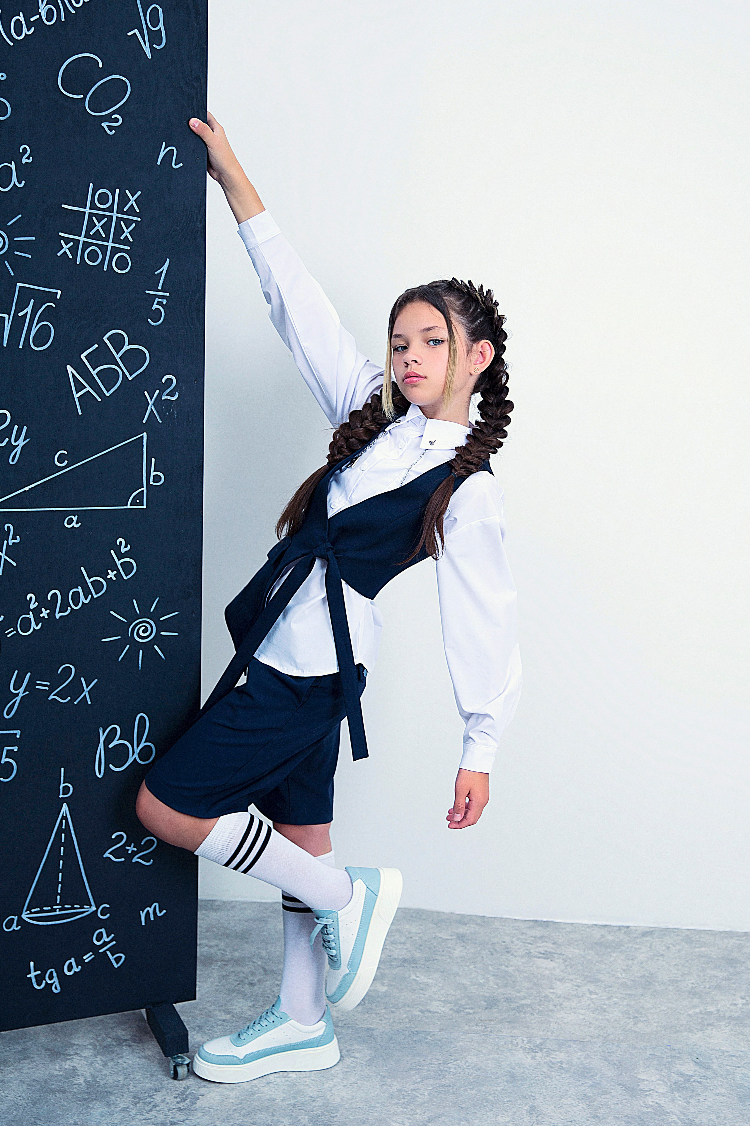 Школьница. Детский школьный фотограф в Кемерово Зиновьева Екатерина