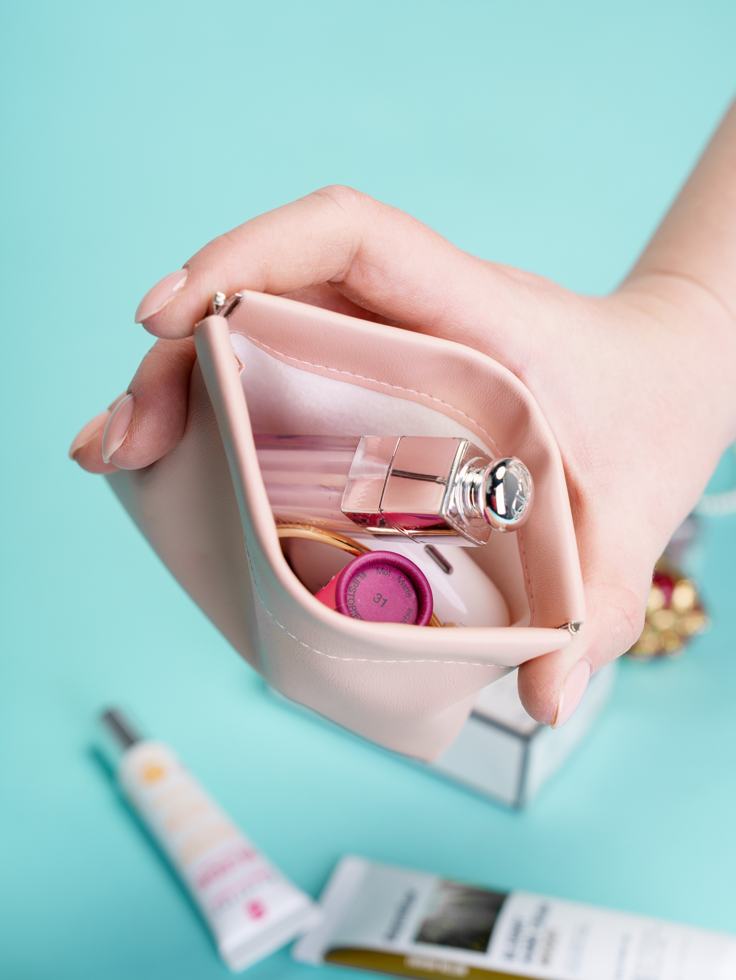 Косметички для WB. Портретный и Контент фотограф Григорий Семенов (Grifon) в Ижевске