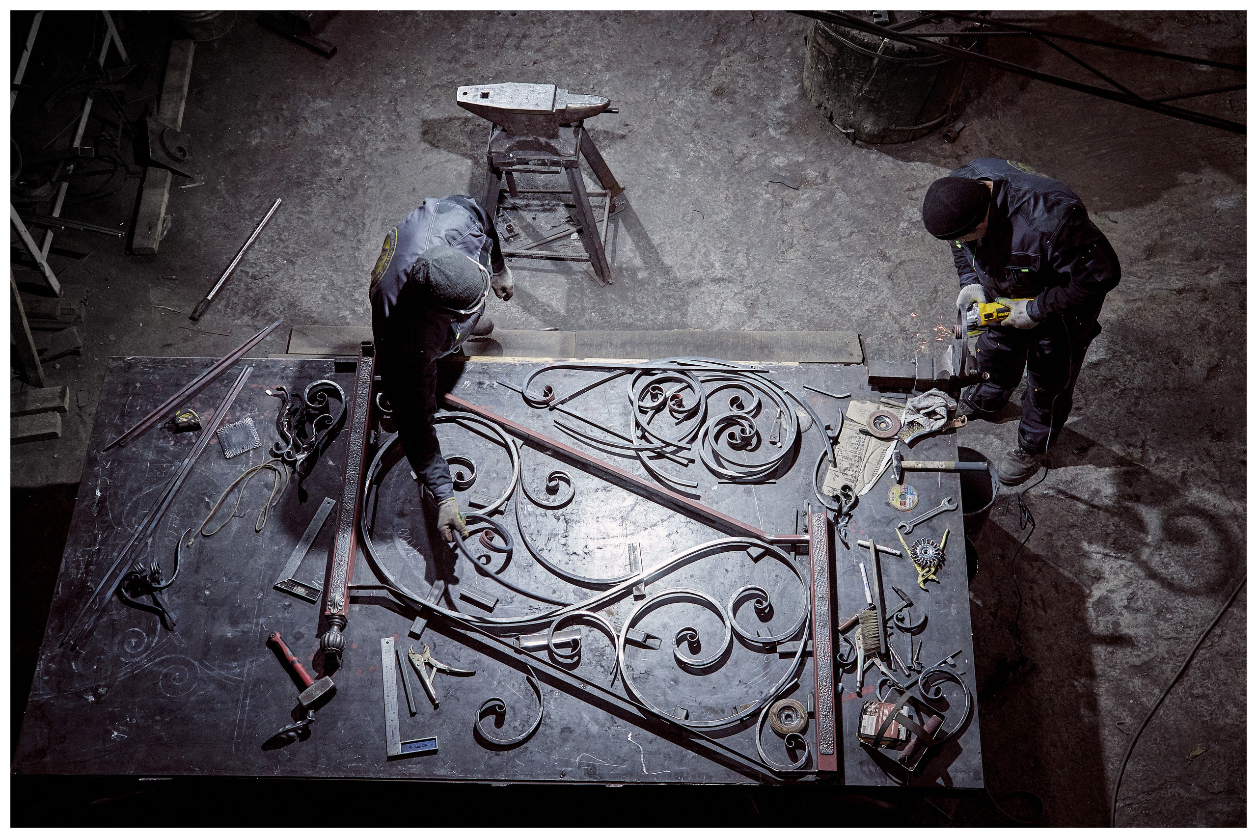 Съемка в кузнице города Качканар. Контент для бизнеса в Екатеринбурге Полдень Медиа