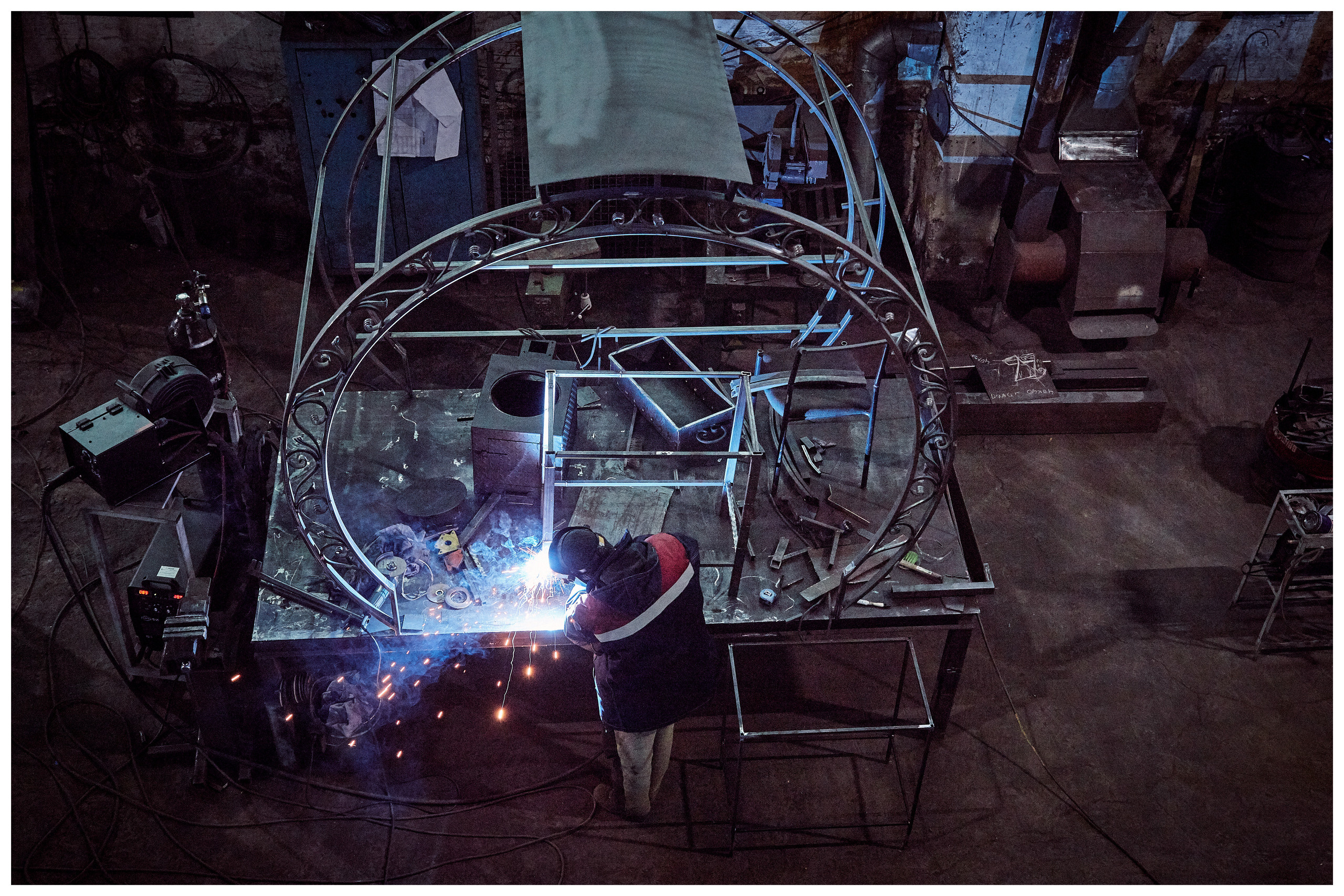 Съемка в кузнице города Качканар. Контент для бизнеса в Екатеринбурге Полдень Медиа