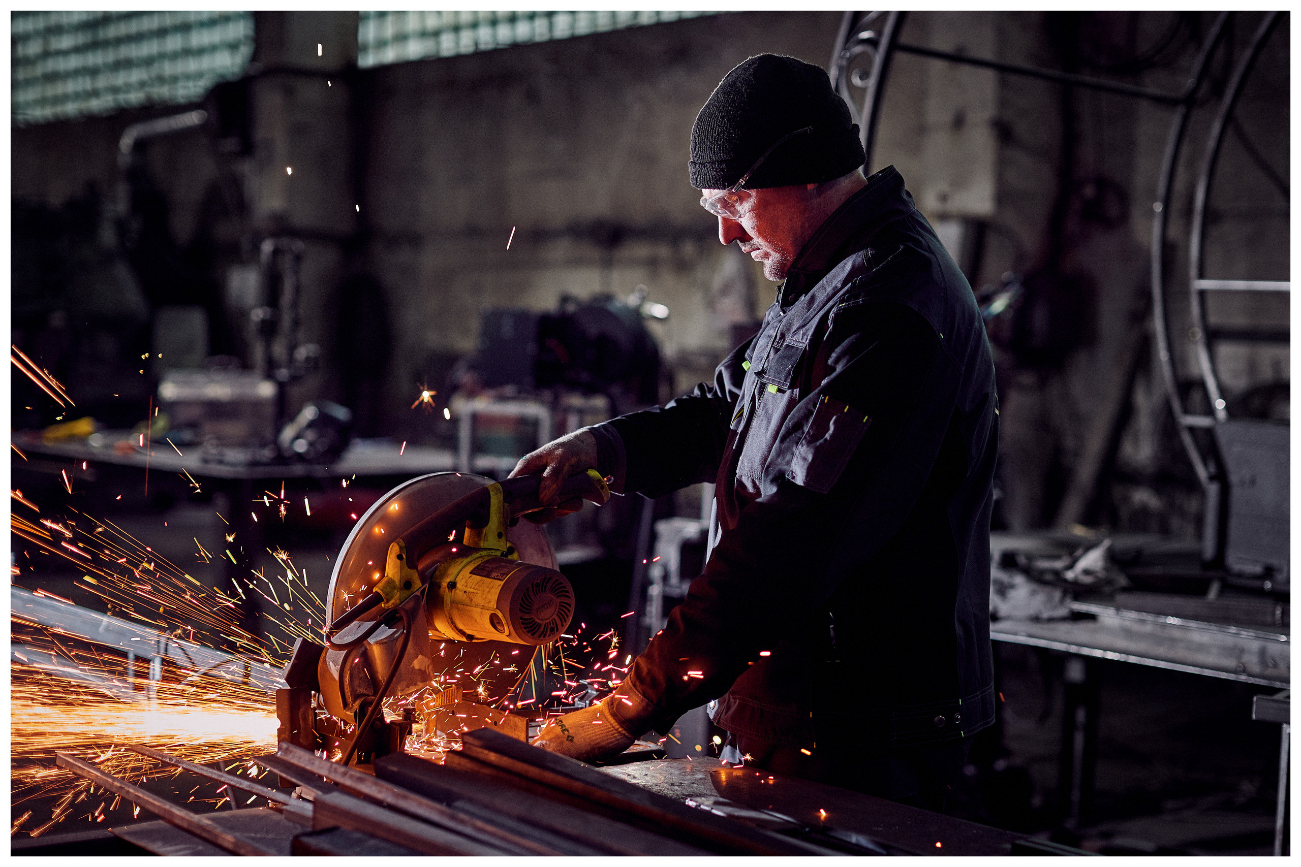 Съемка в кузнице города Качканар. Контент для бизнеса в Екатеринбурге Полдень Медиа