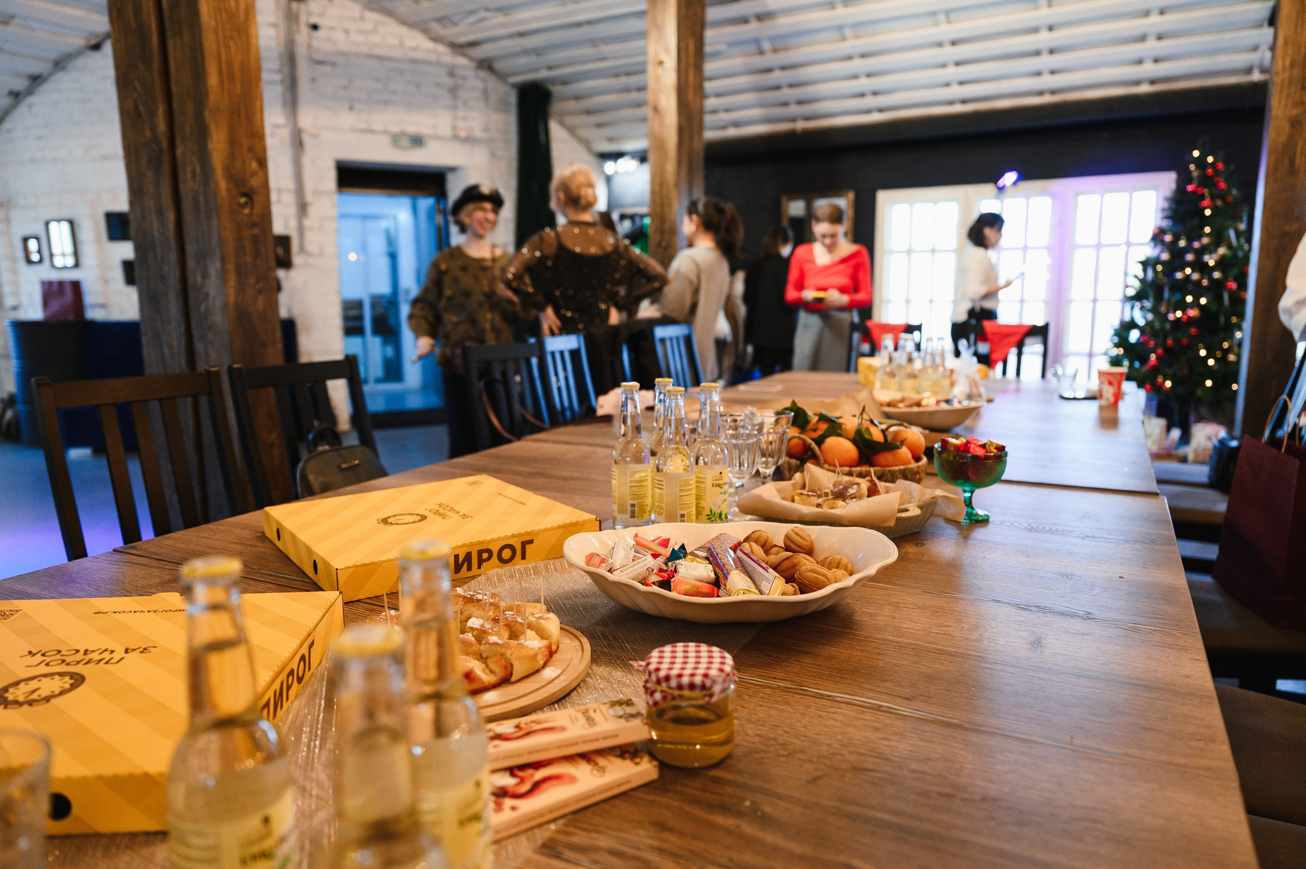 Новый год в клубе «Читалка». Свадебный и просто хороший фотограф в Челябинске