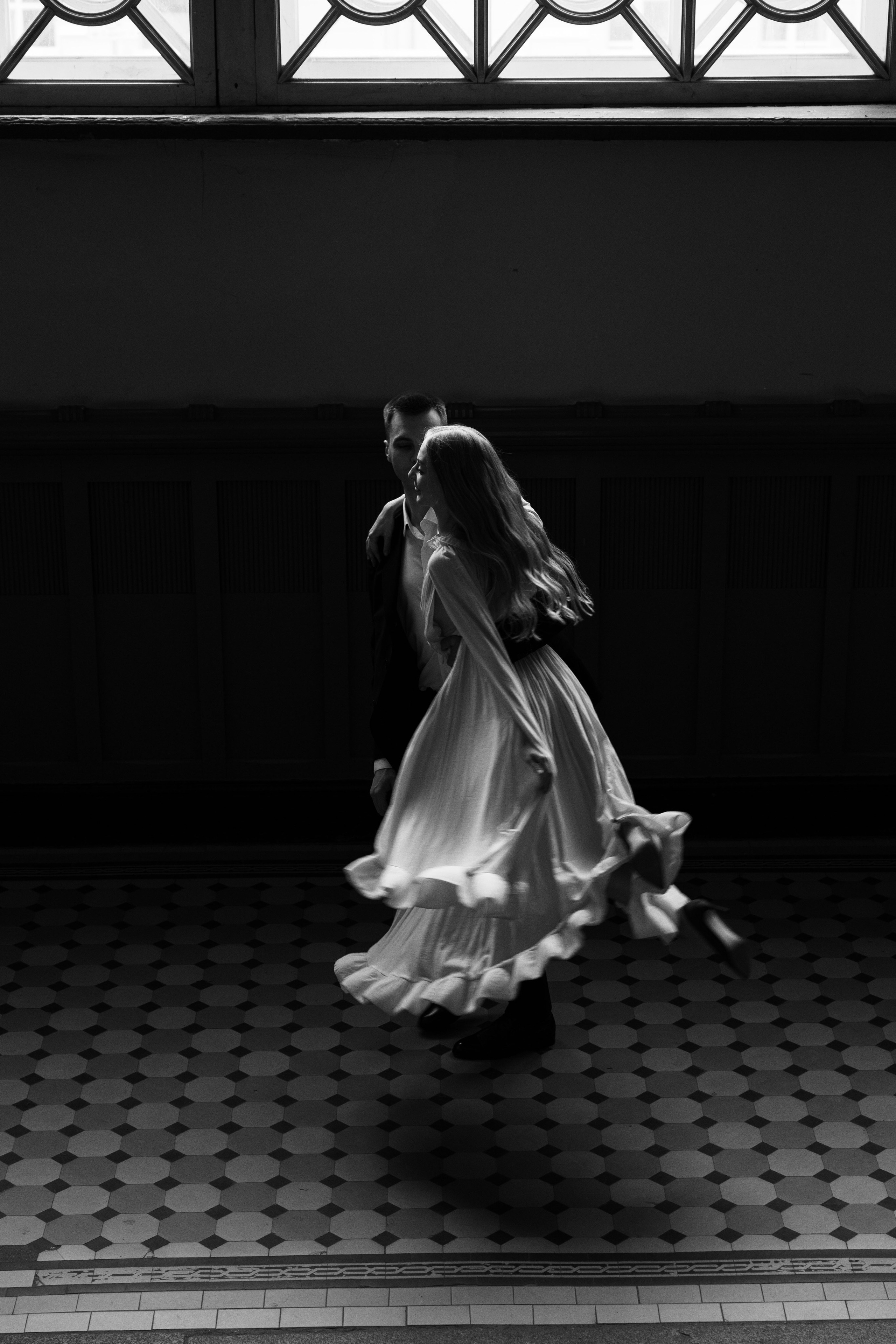 Даша и Константин Витебский вокзал. Фотограф/видеограф в Санкт-Петербурге Динара Гольдина