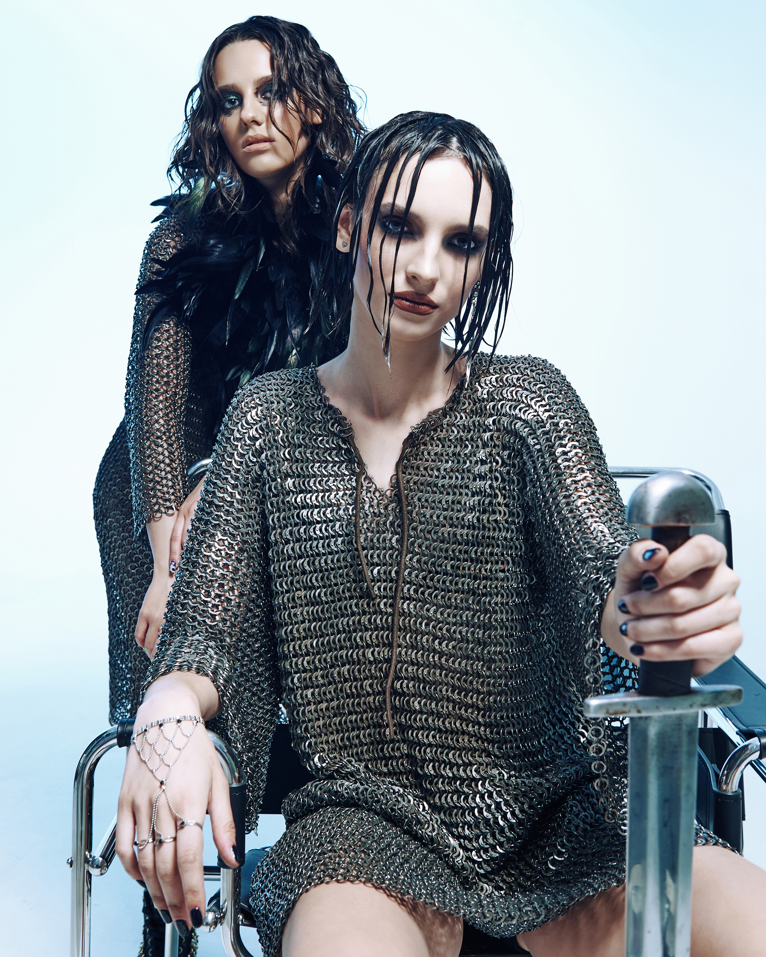 Love in metal. Z H U R A V L E V