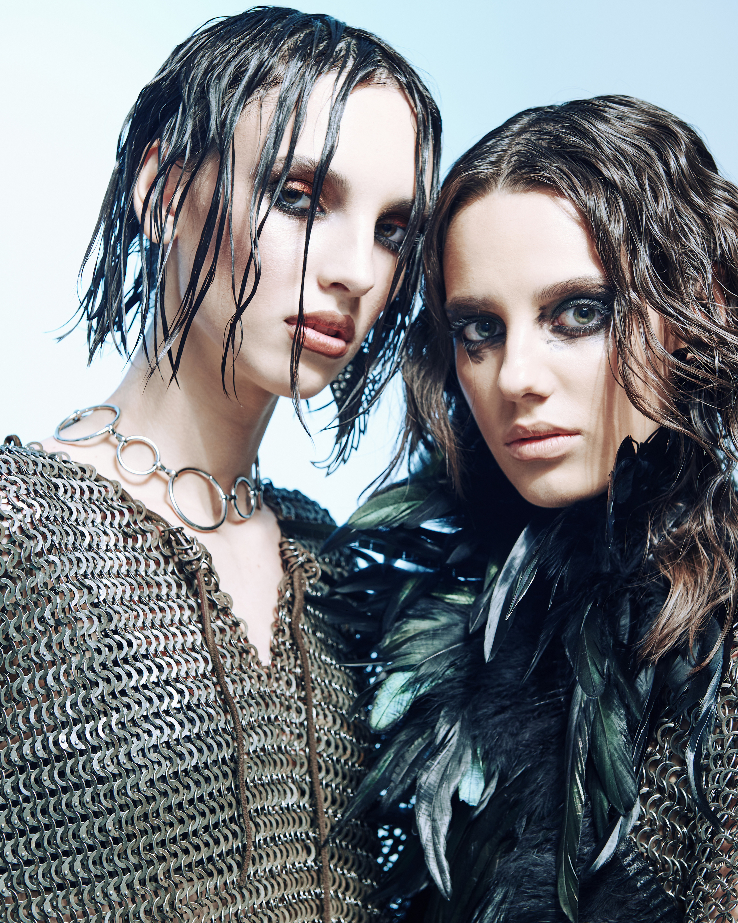 Love in metal. Z H U R A V L E V