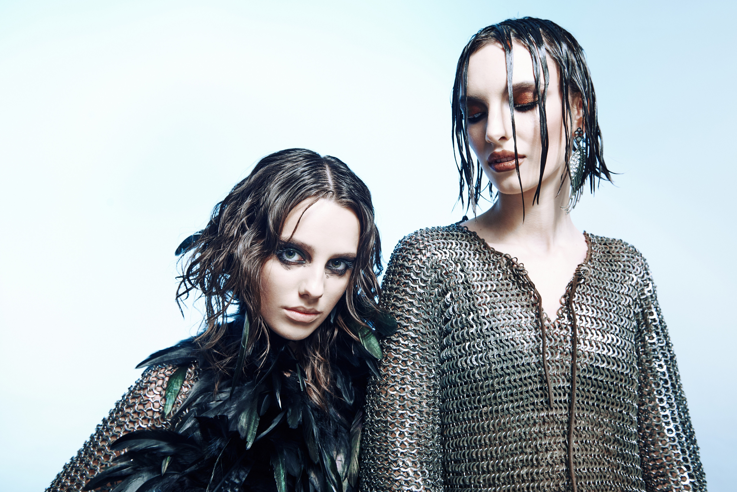 Love in metal. Z H U R A V L E V